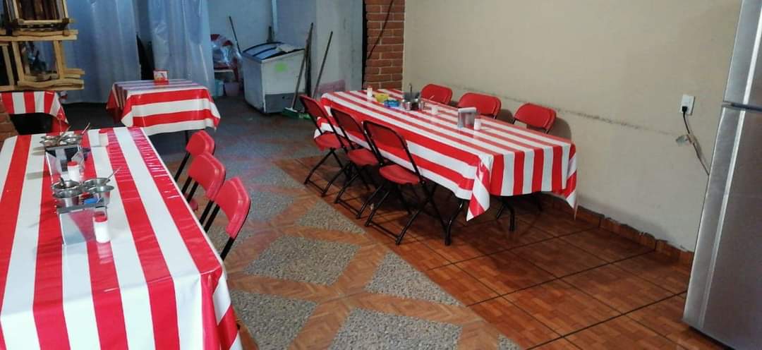 Taquería "El güiro". image 9