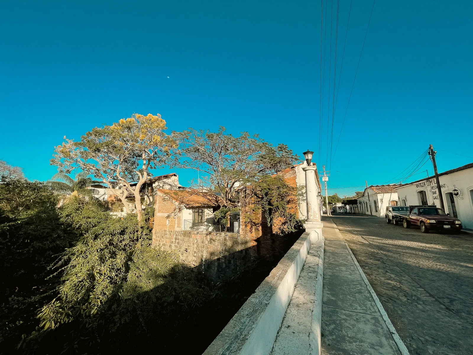 DELASUERTE image 3