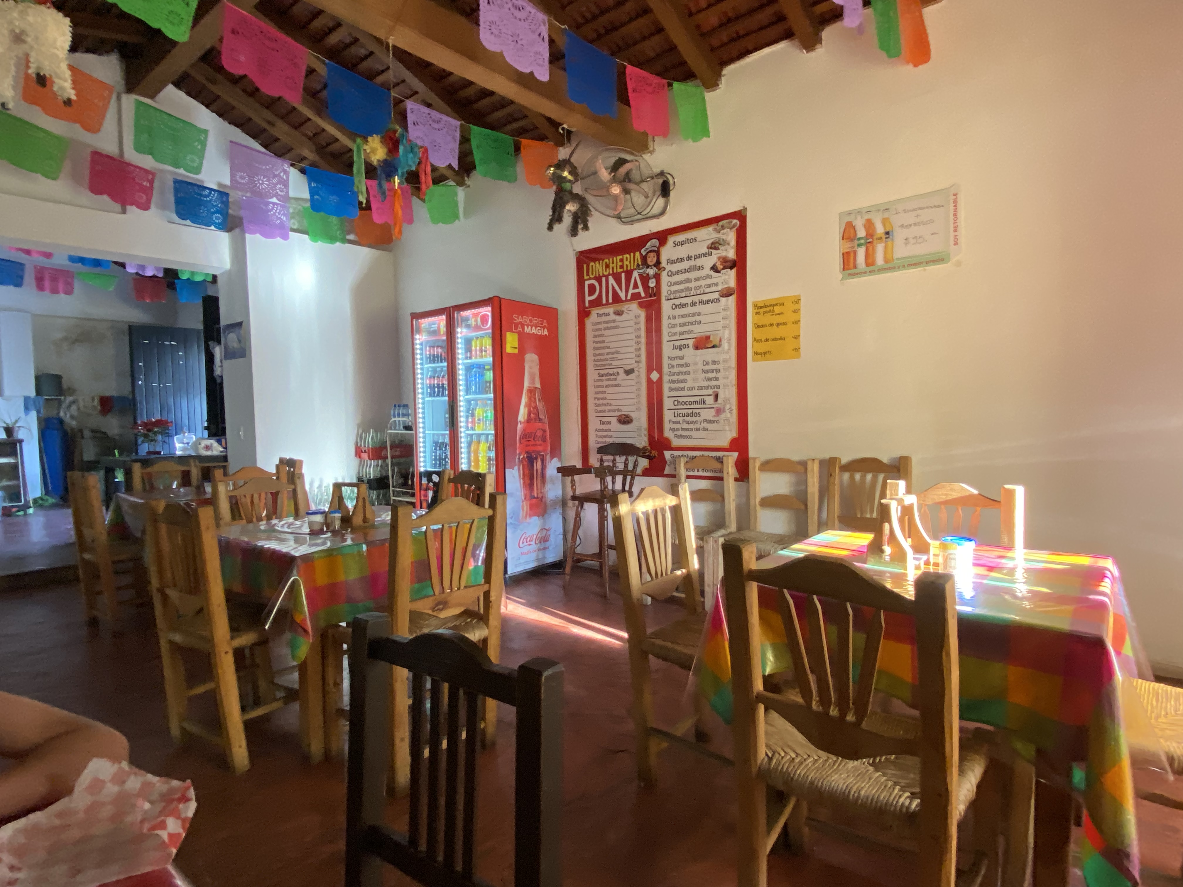 Loncheria Pina Comala image 2