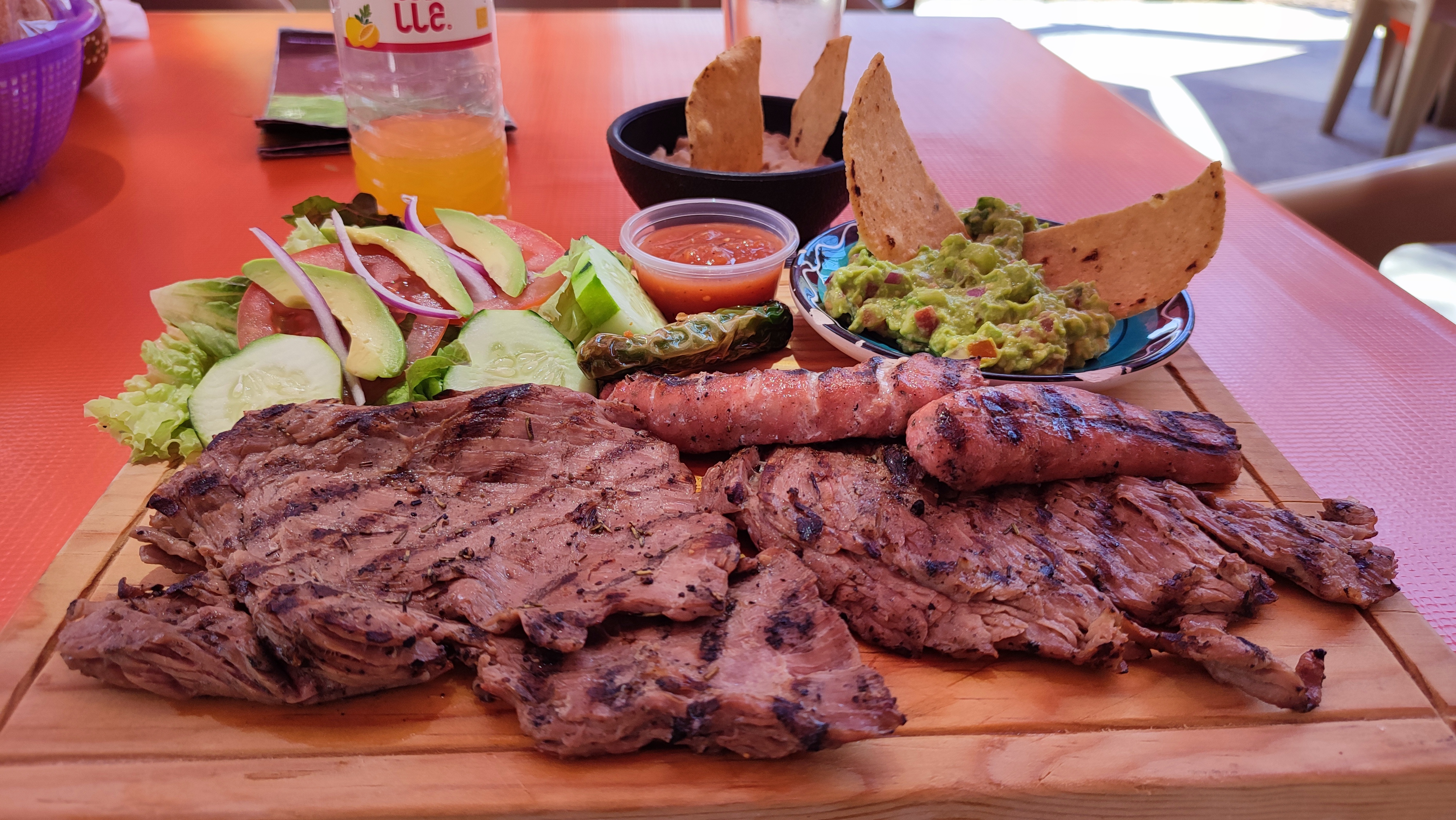 Mariscos y Micheladas Los Tocayos image 2