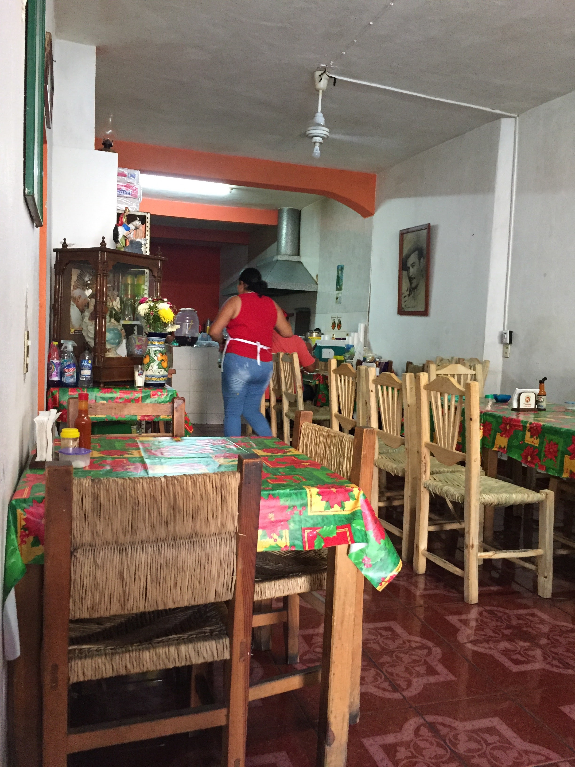 Cenaduria Fuentes image 4