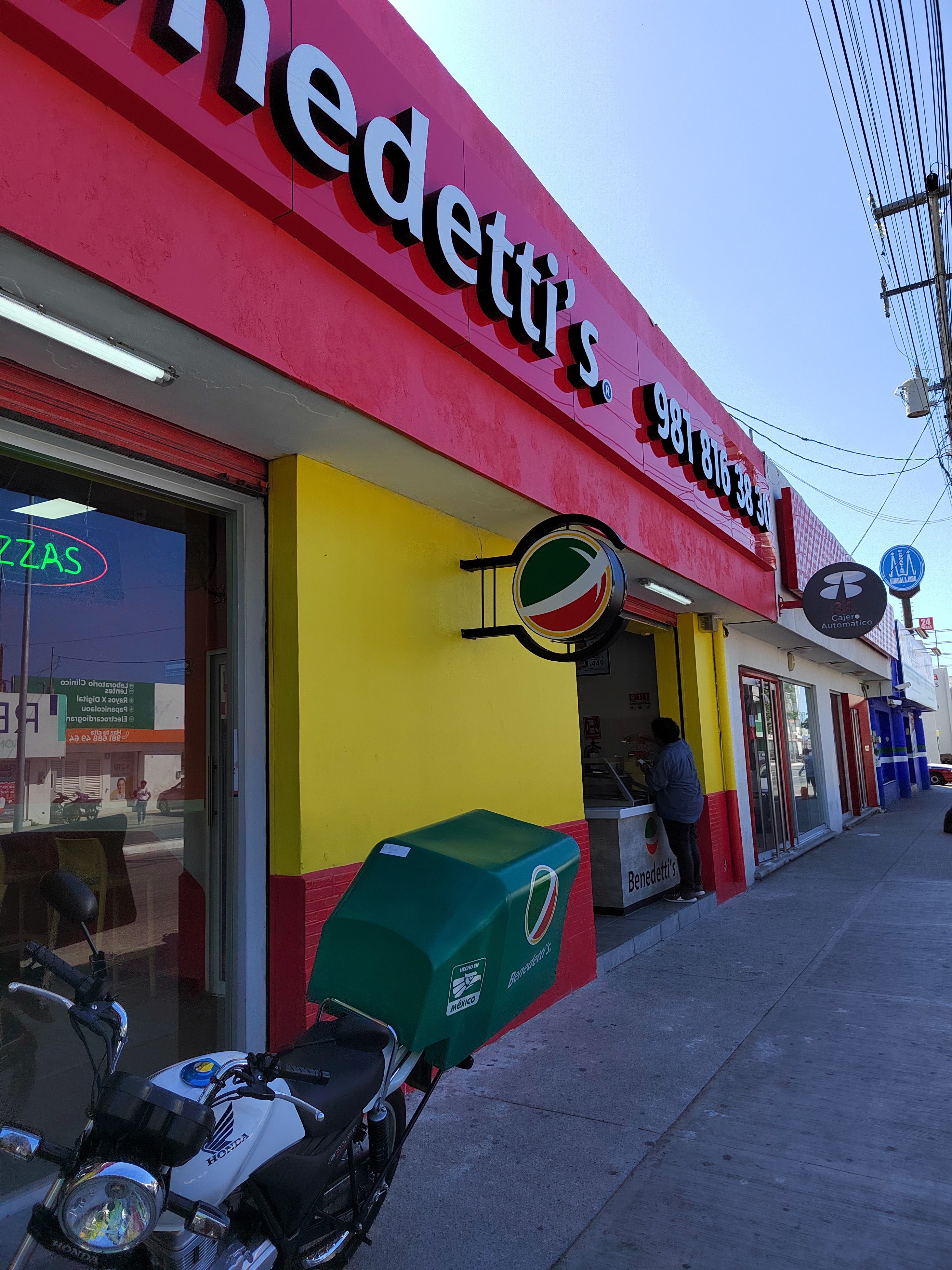 Benedetti's pizza image 4