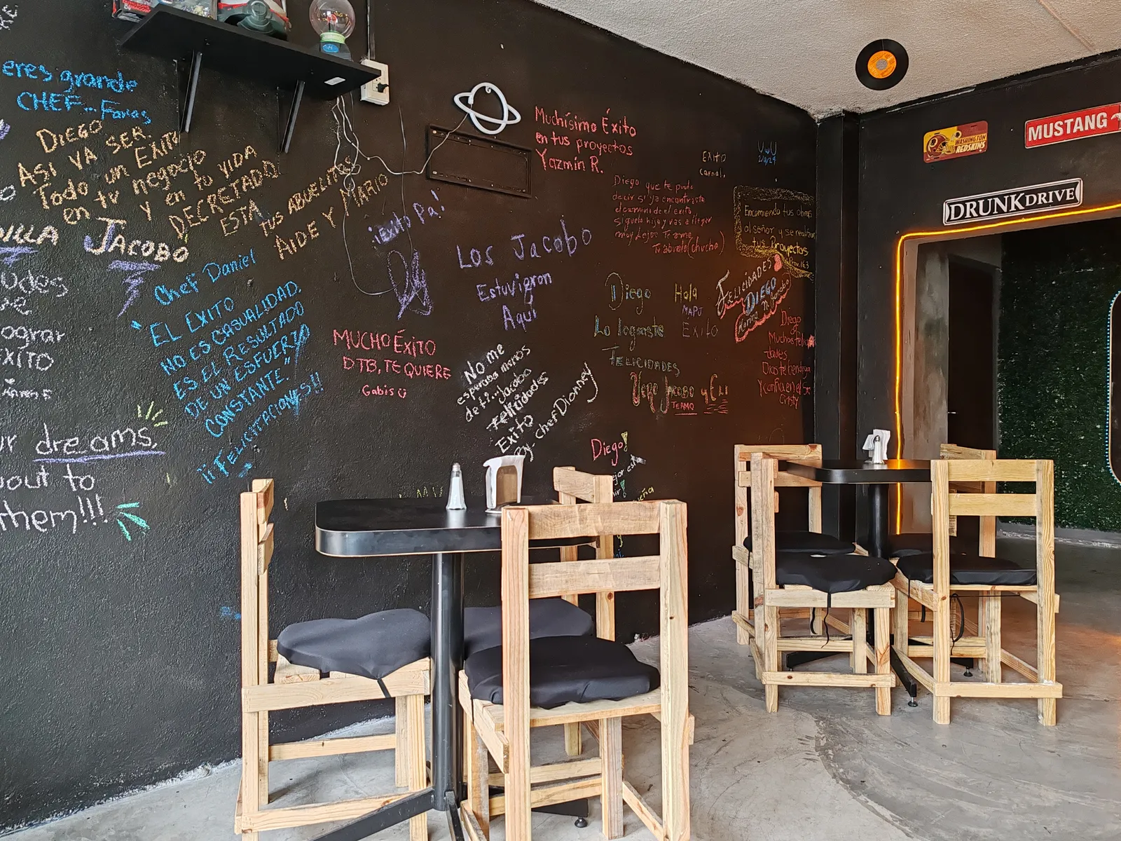 Diego’s Burgers And More image 5