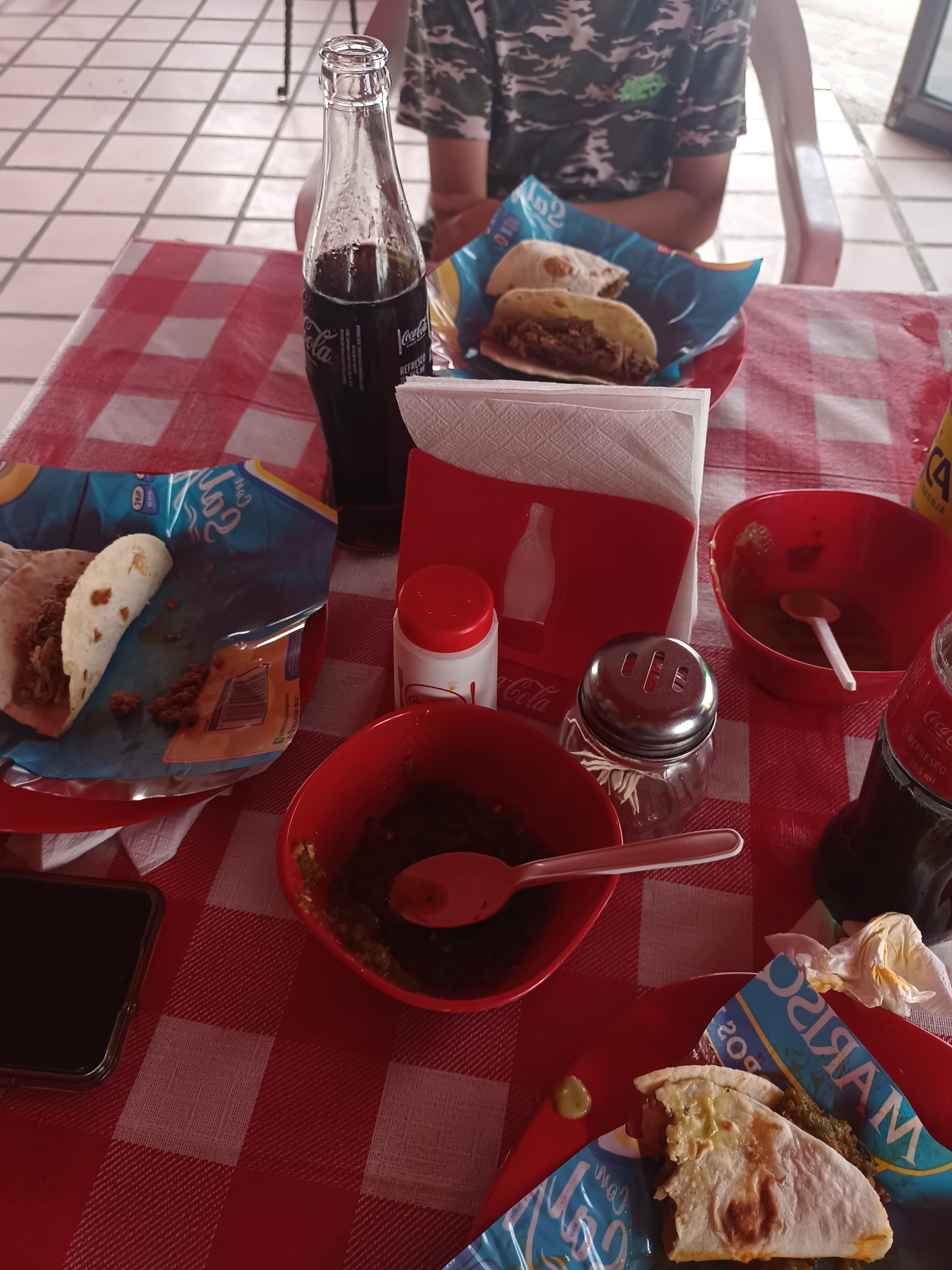 Tacos y Cocas image 6