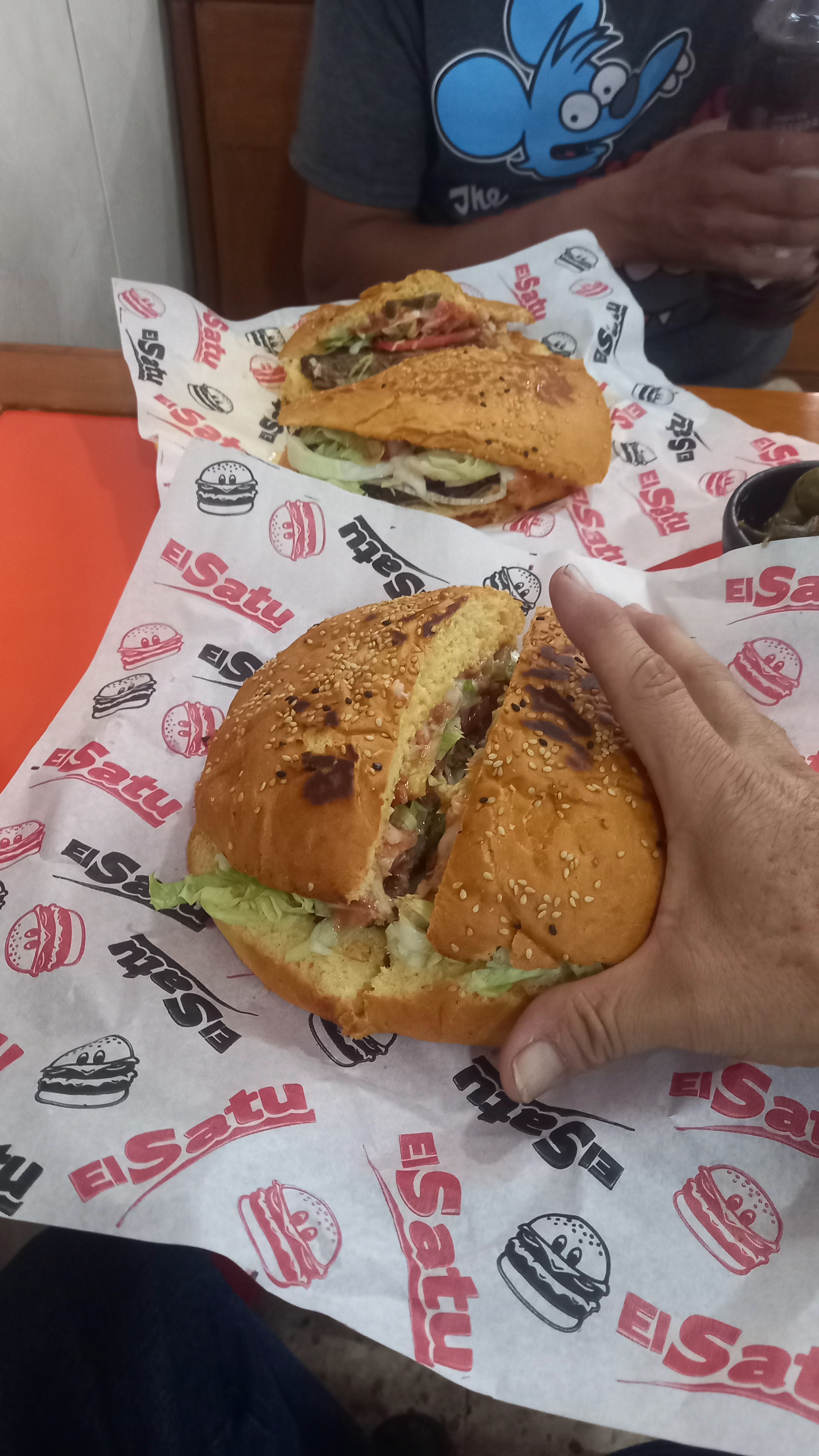 Tortas y hamburguesas El Satu image 2