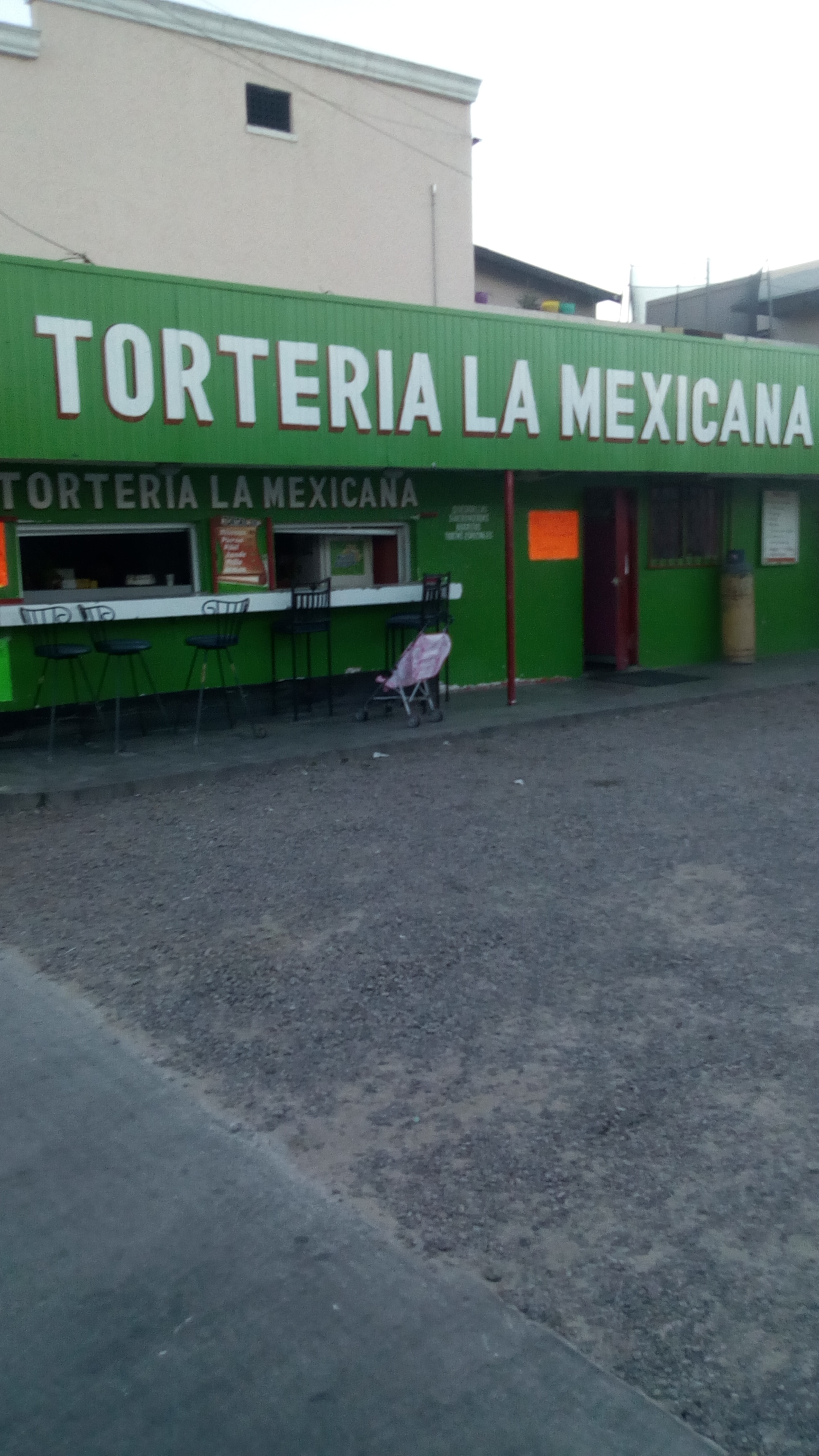 Torteria La Mexicana image 6