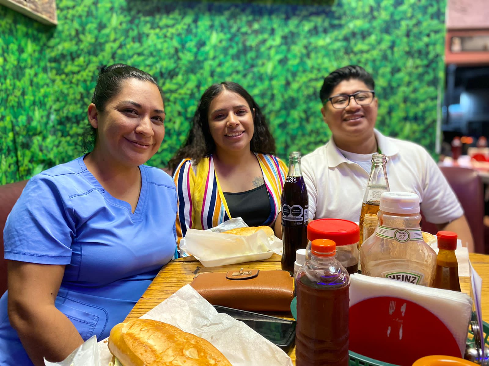 Torteria La Mexicana image 9