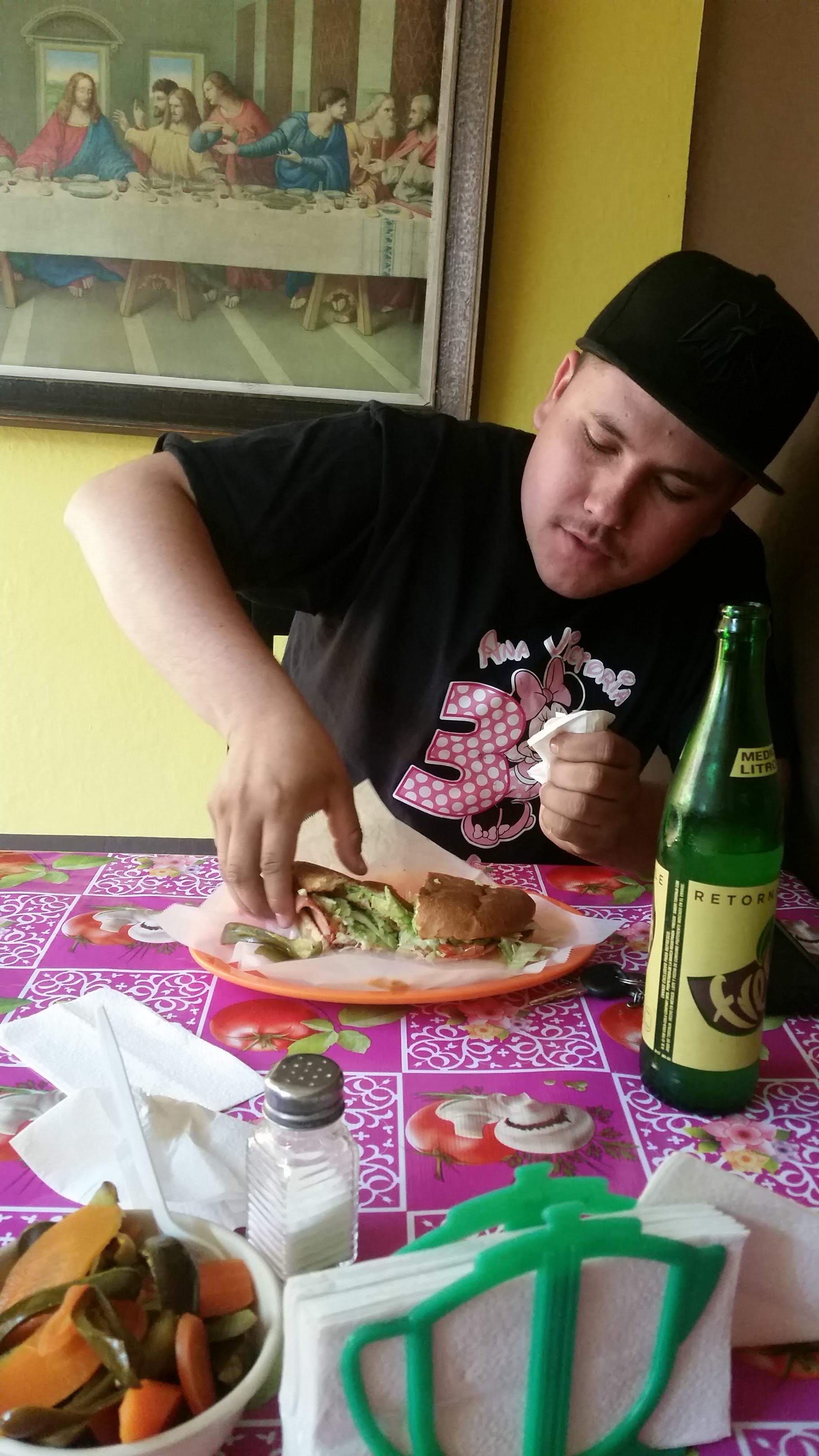 Torteria La Mexicana image 10