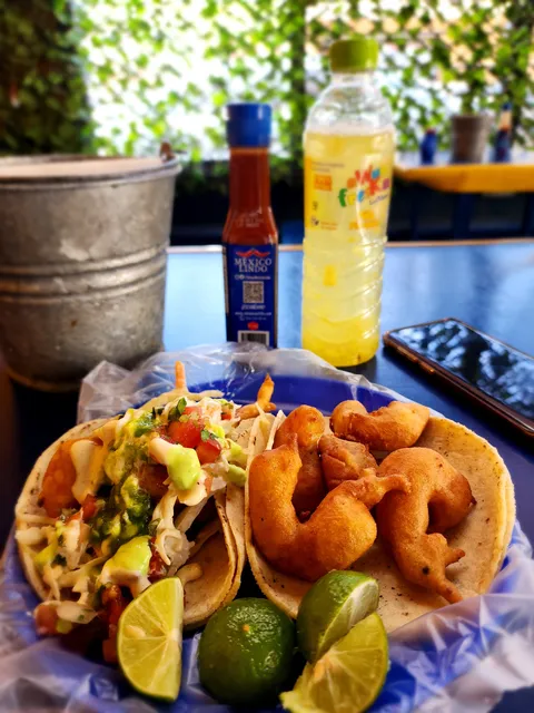 El Pescadito image 6