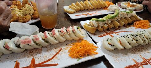 Sushi House image 2