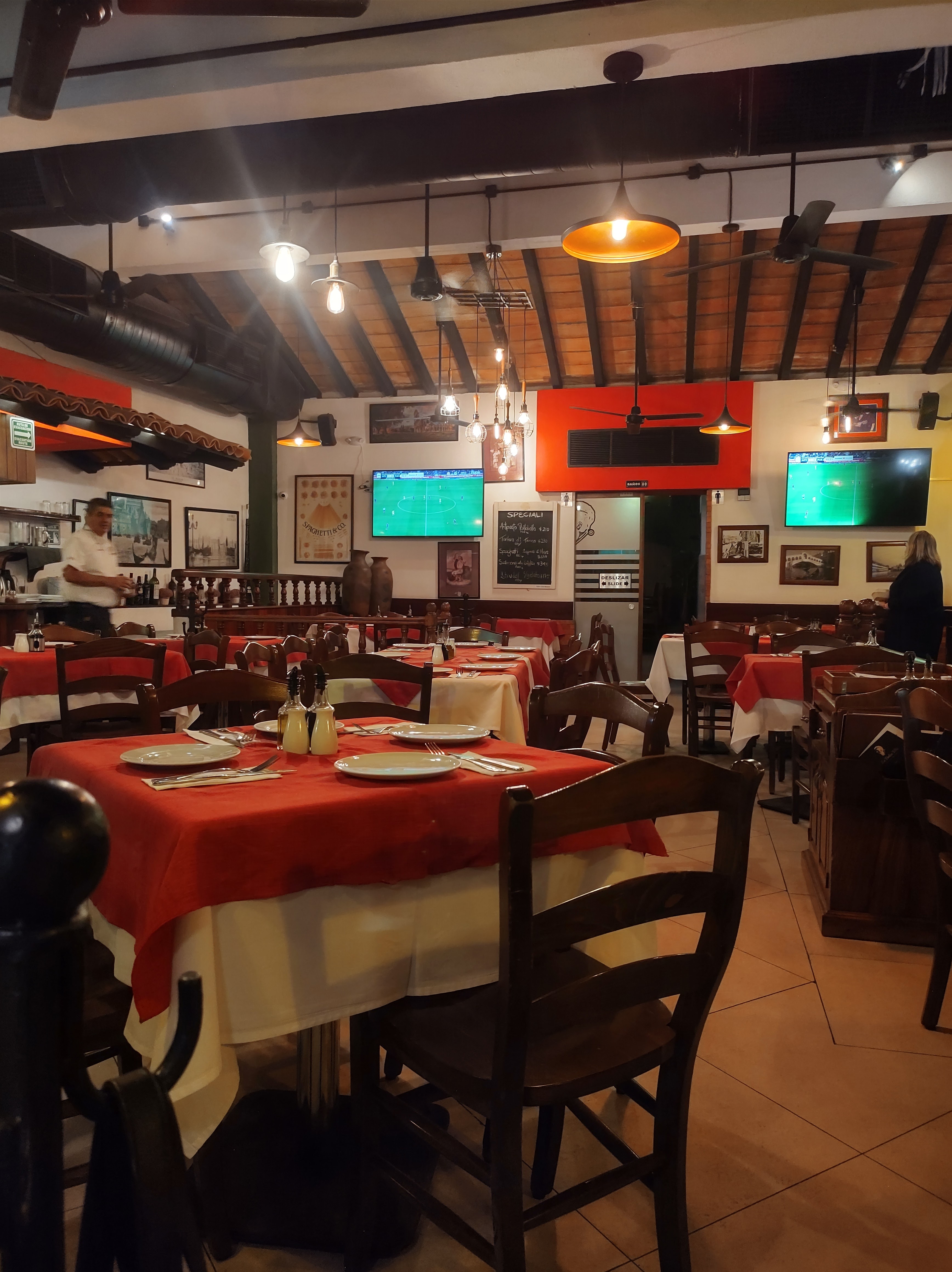 La Dolce Vita Malecon image 5