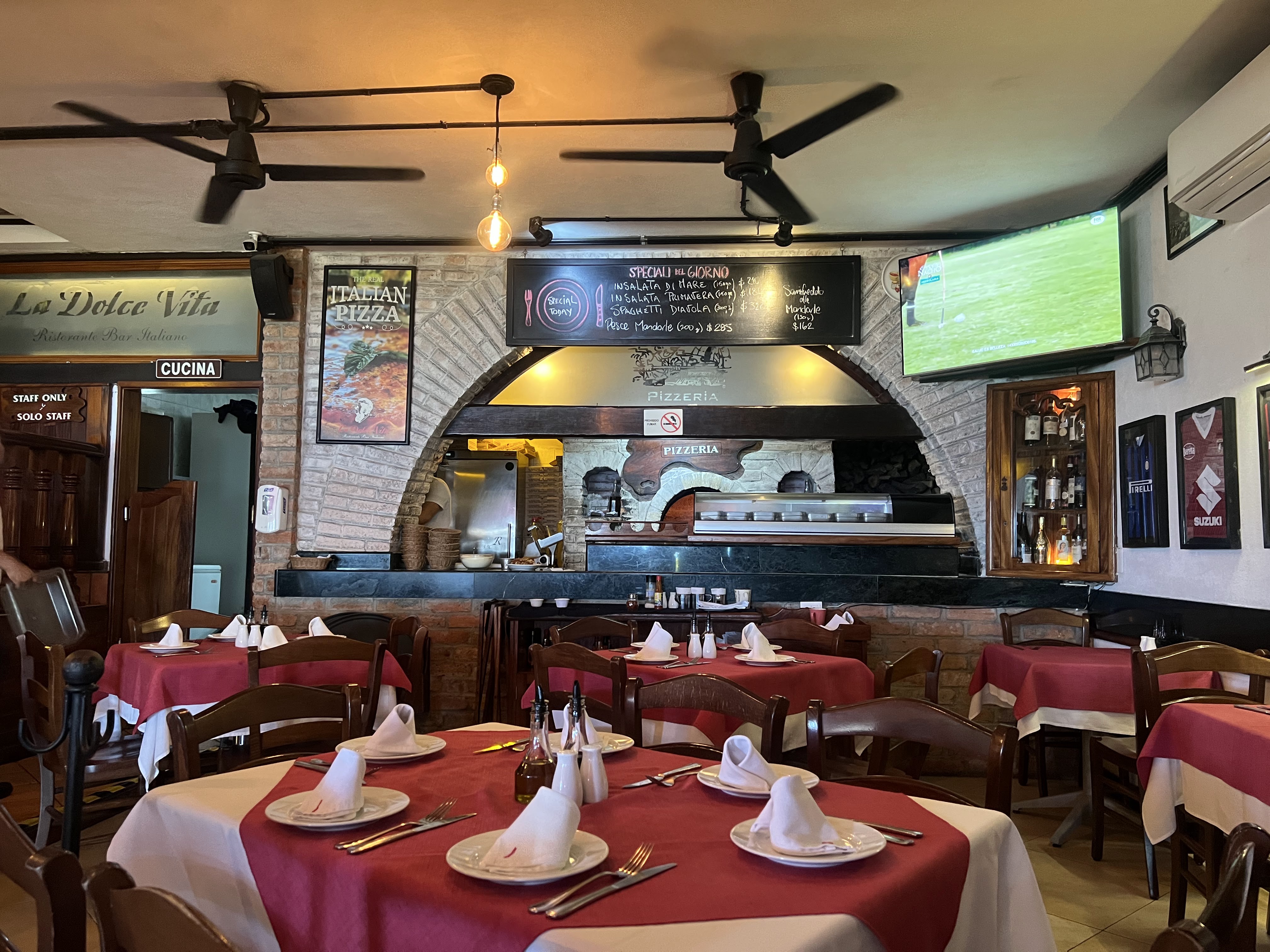 La Dolce Vita Malecon image 8