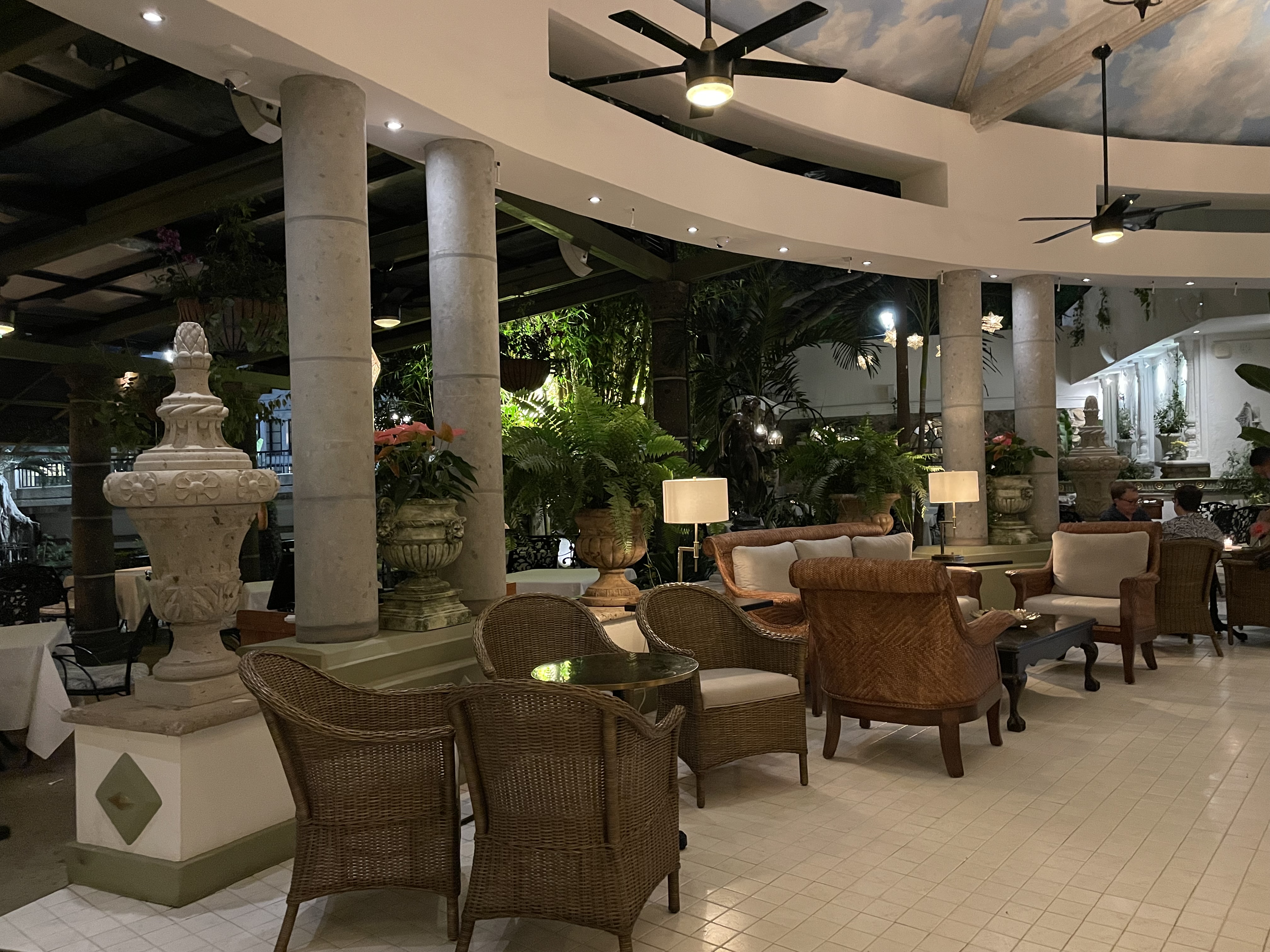 Le Bistro Restaurant image 6