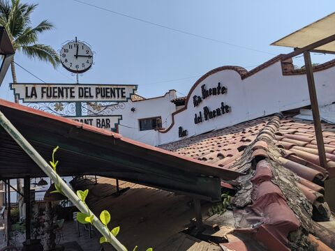 Puente Cuale Restaurant and Bar image 1