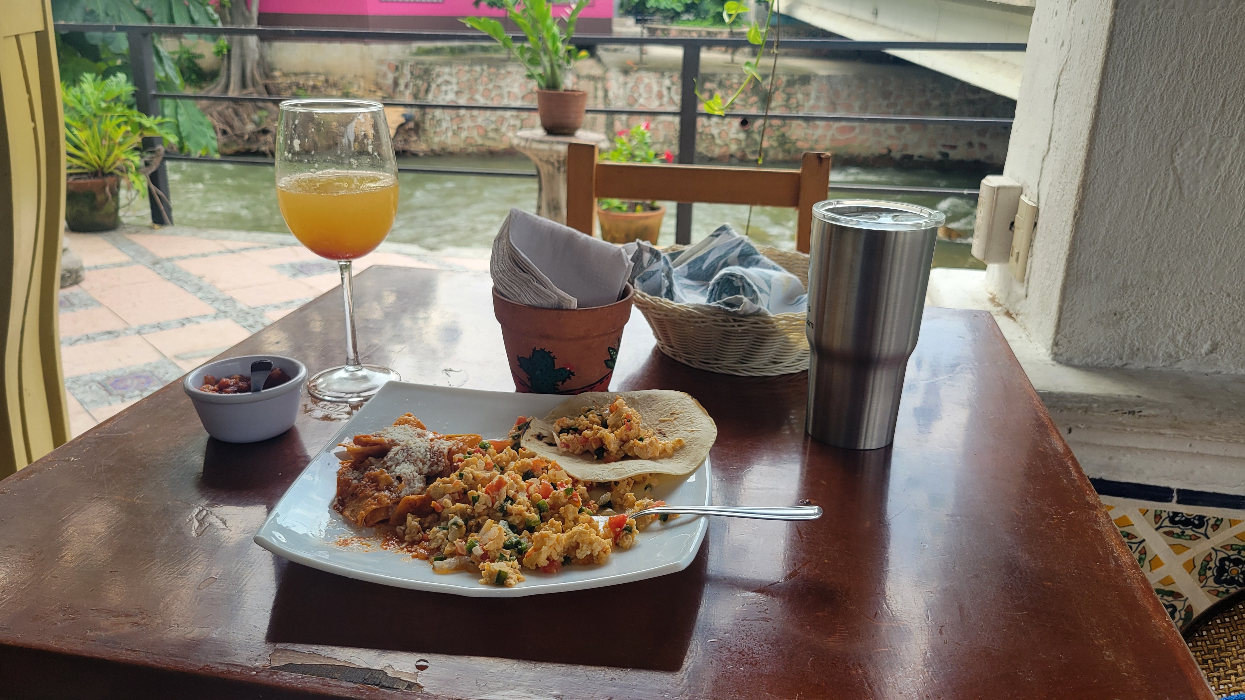 Puente Cuale Restaurant and Bar image 2