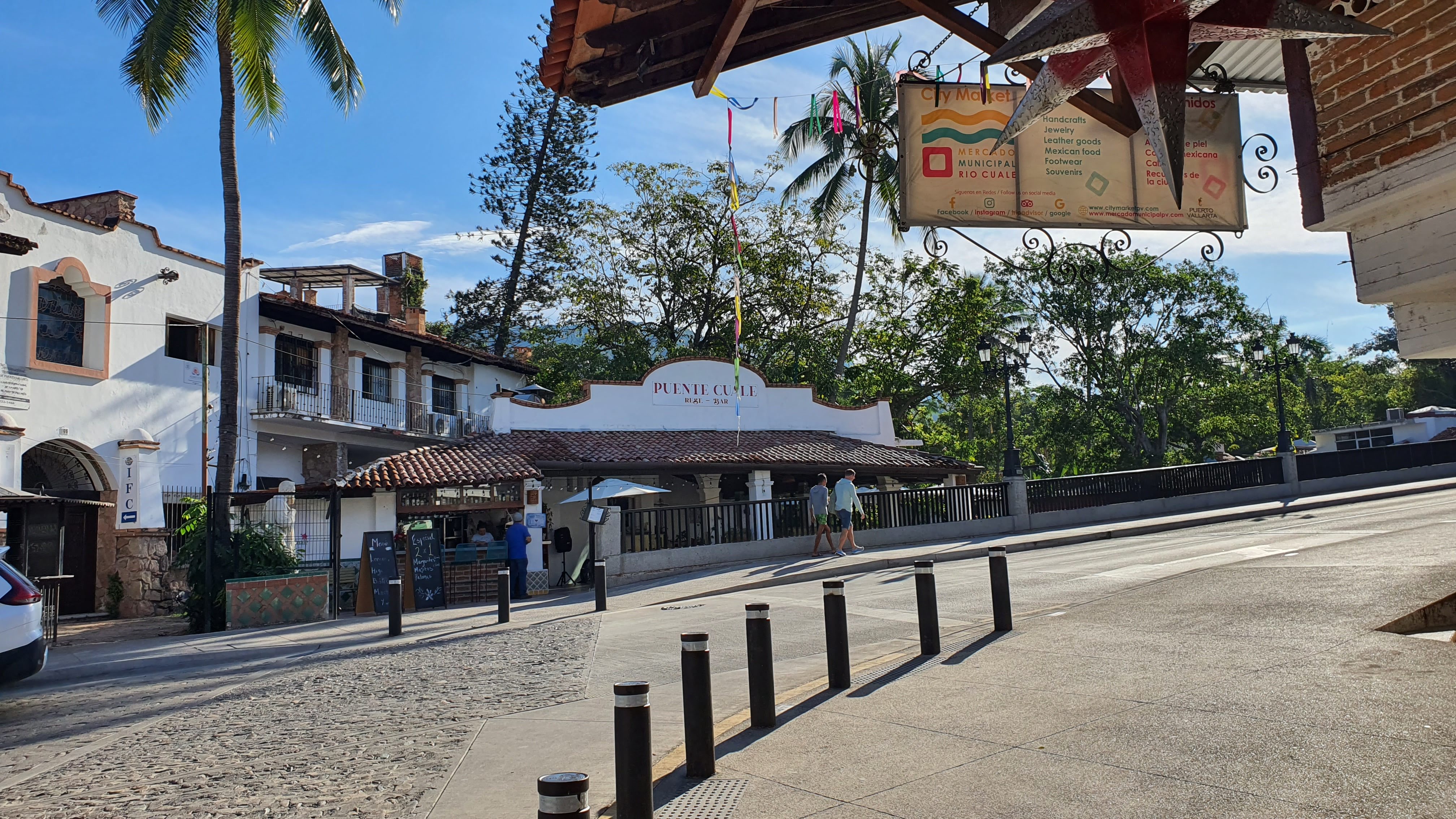 Puente Cuale Restaurant and Bar image 3