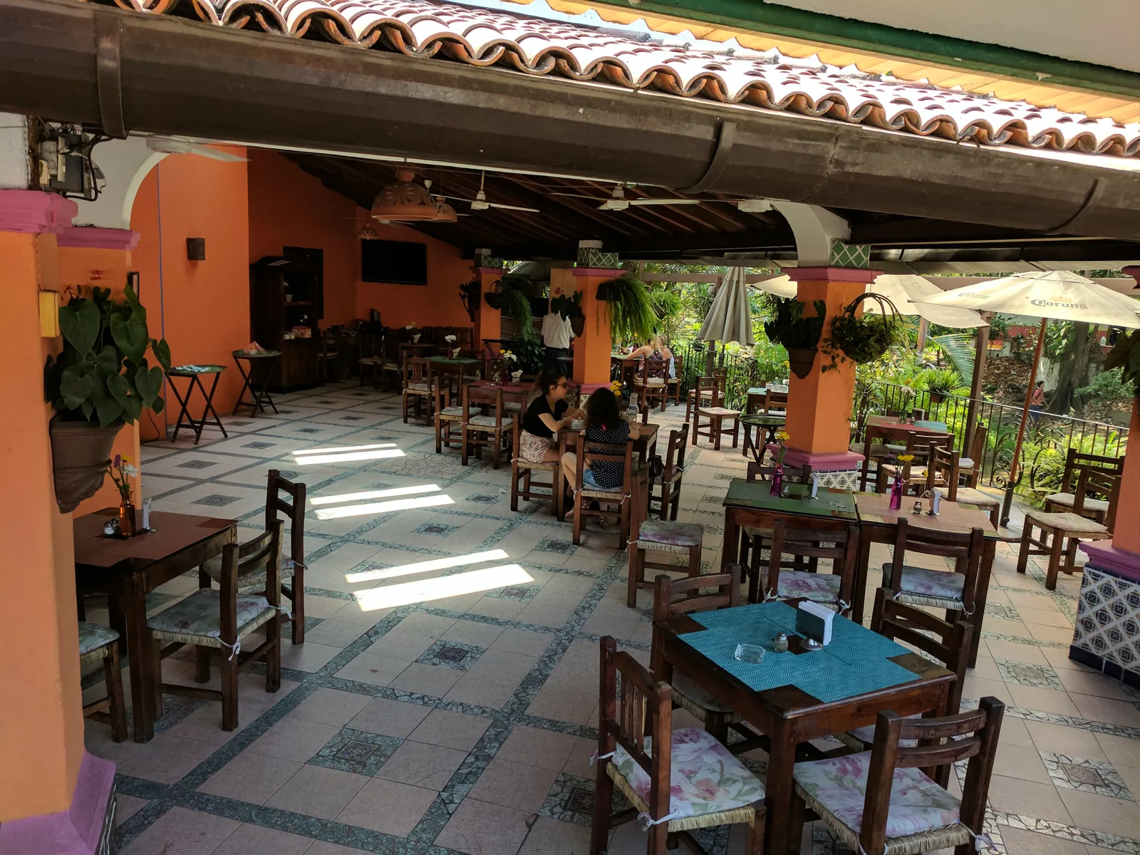 Puente Cuale Restaurant and Bar image 9