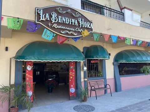La Bendita Hora Restaurante Bar Cafe image 8