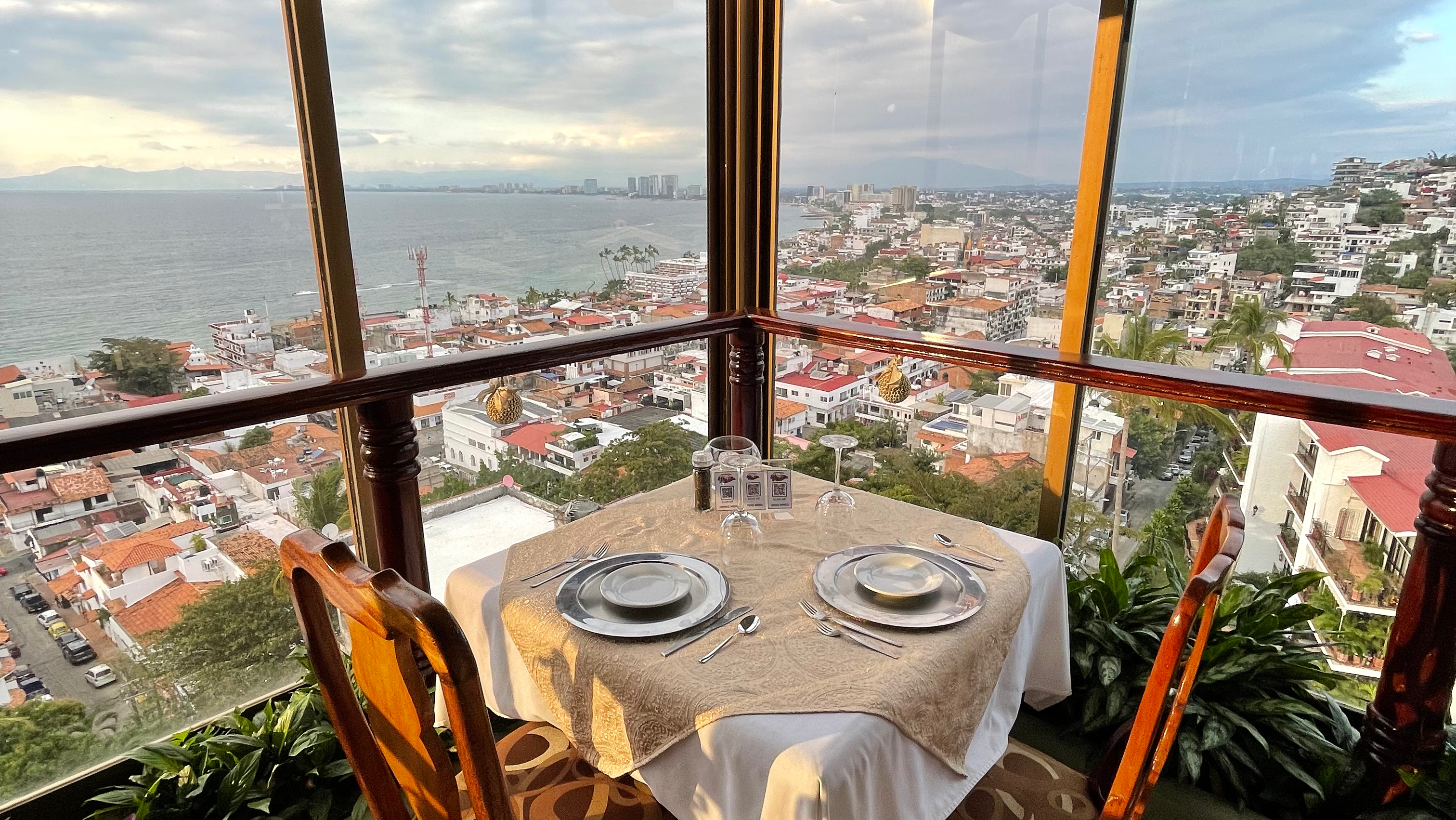 Restaurant & Bar El Panorama image 1