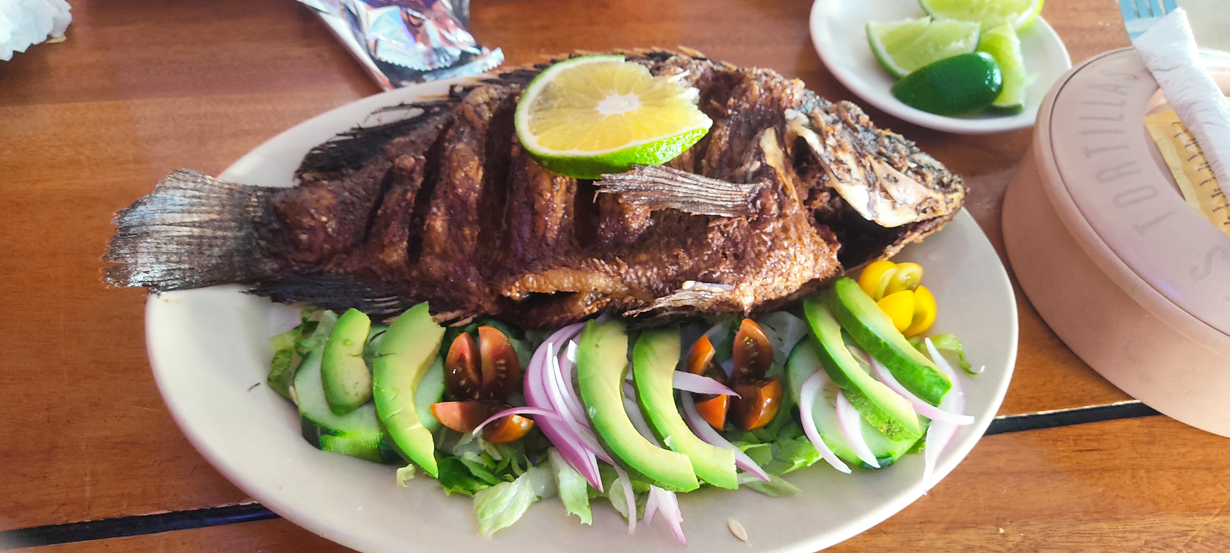 El Tiburón Cocteles y Mariscos image 2