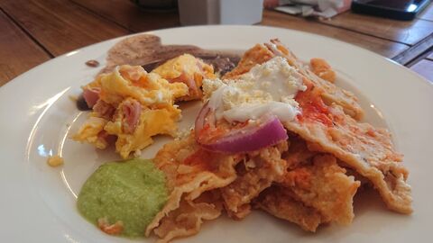 Pozol & Chía - Desayuno Buffet image 8
