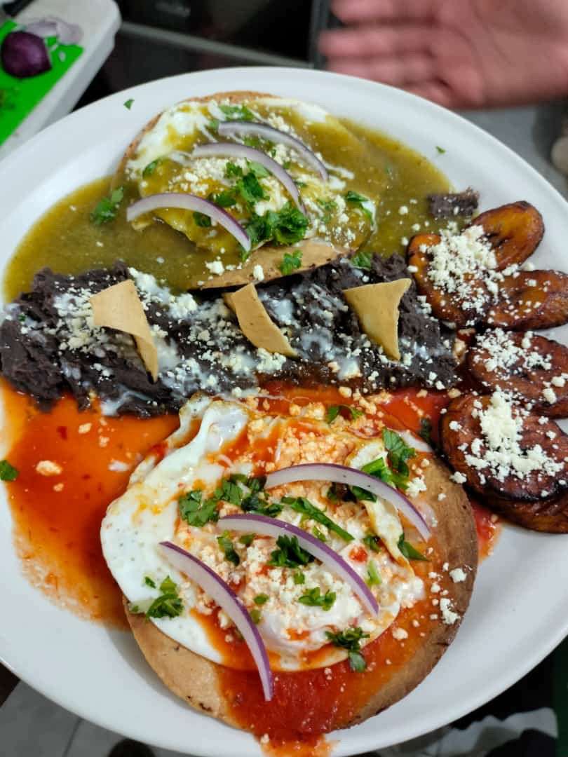 MILU’Z Restaurante image 5