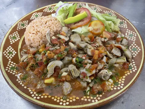 RESTAURANTE DE MARISCOS LA ISLA DE CAREAGA “MADERO” image 3