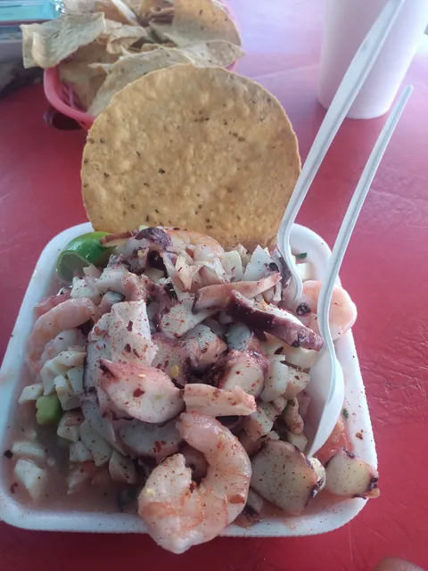 Mariscos La Chakalosa image 3