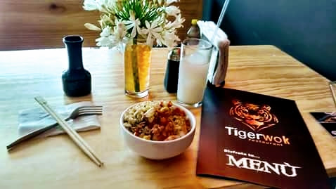 Sushi Tigerwok image 2