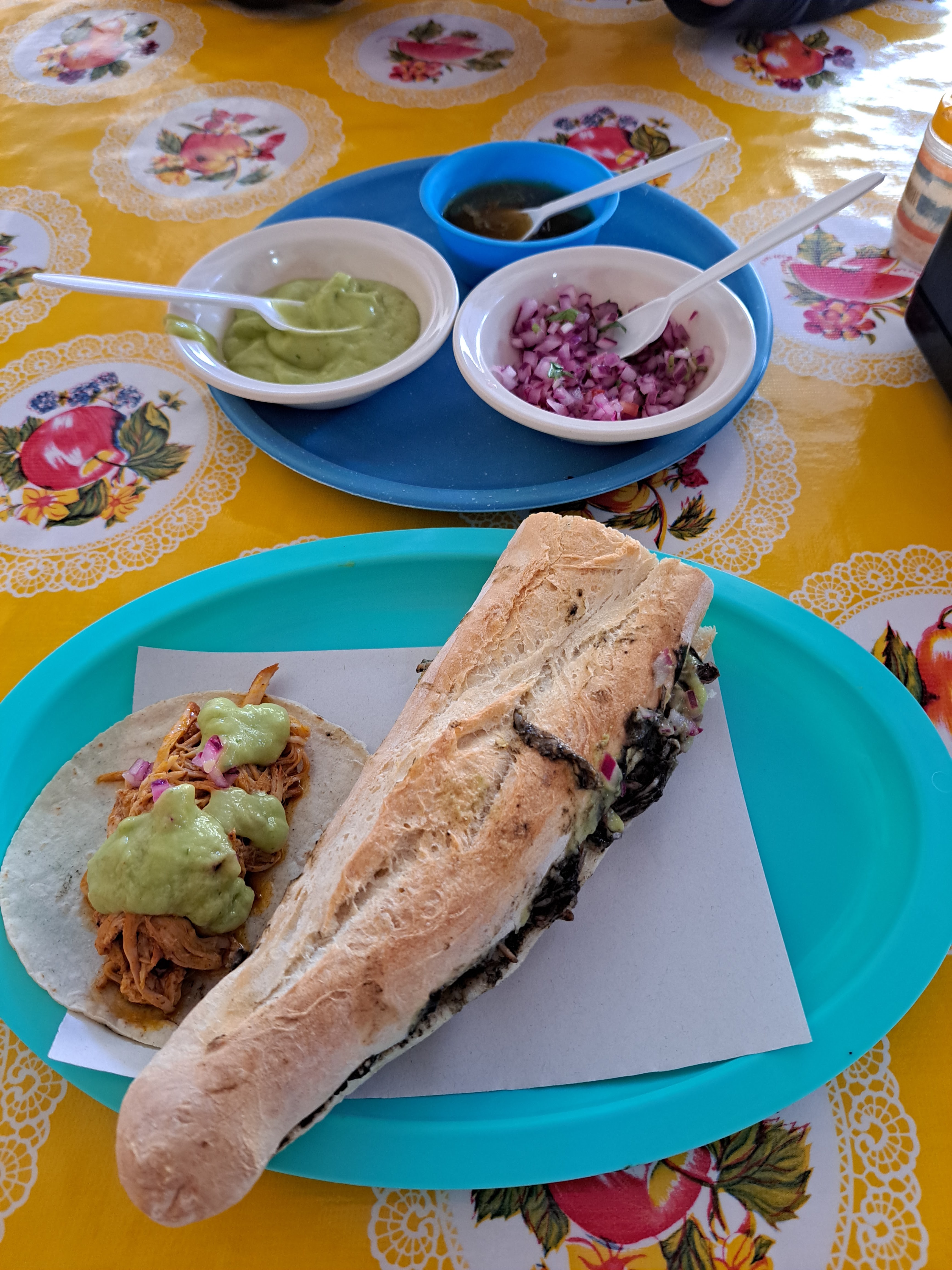 Taquería Los 3 Taquitos image 2