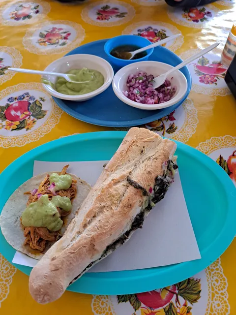 Taquería Los 3 Taquitos image 2