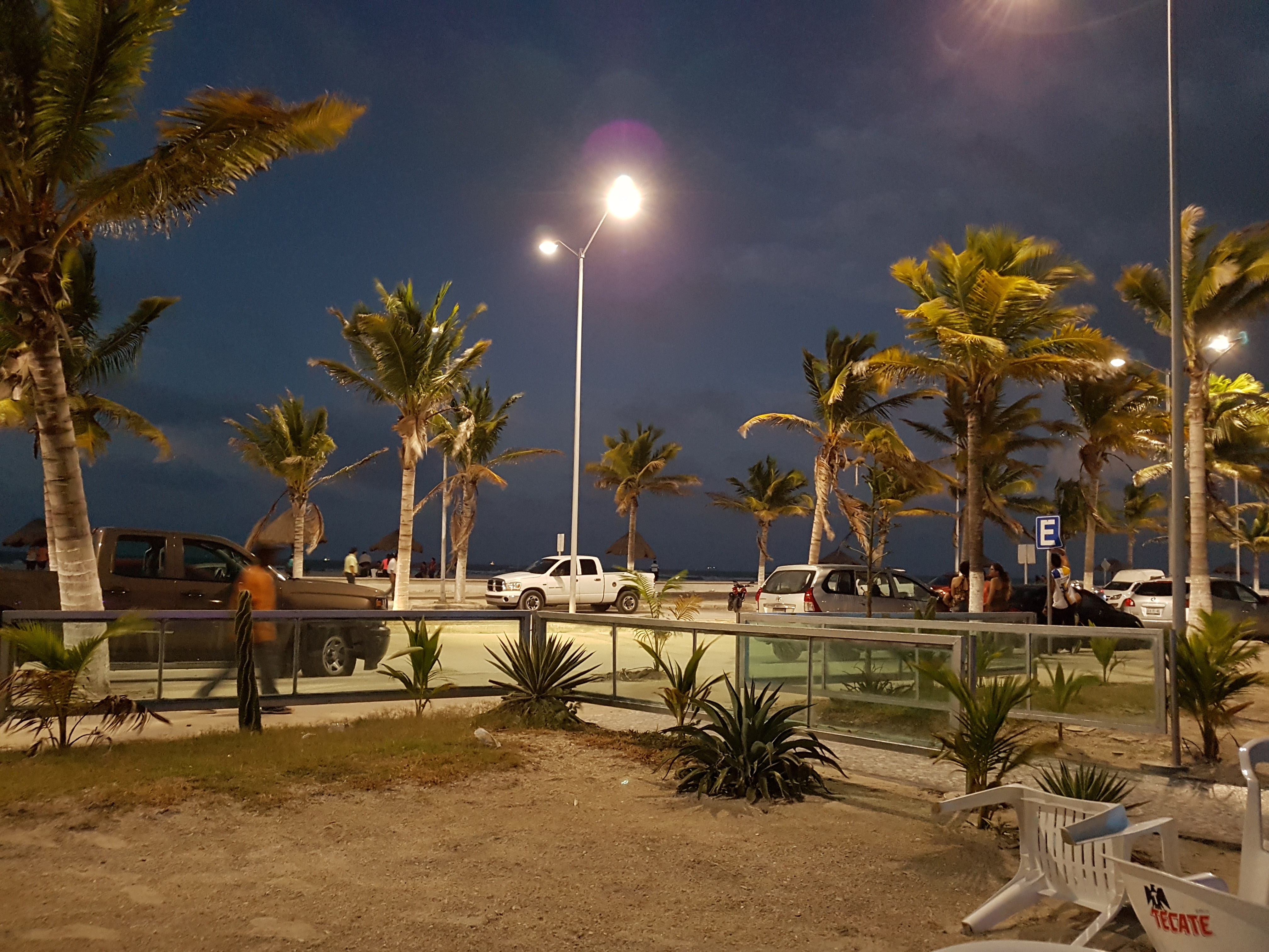 La Isla - Restaurante & Bar image 5