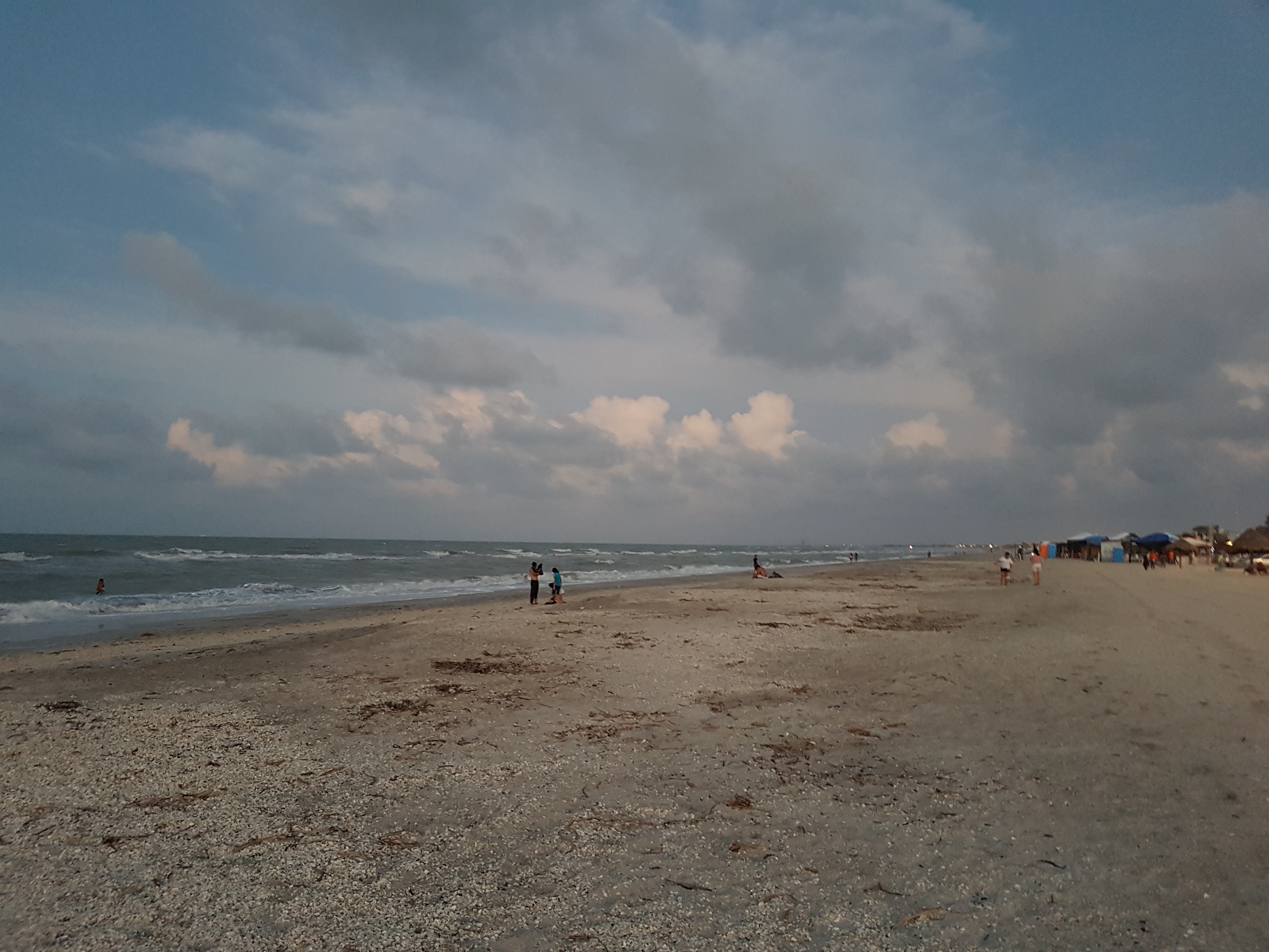 La Isla - Restaurante & Bar image 7