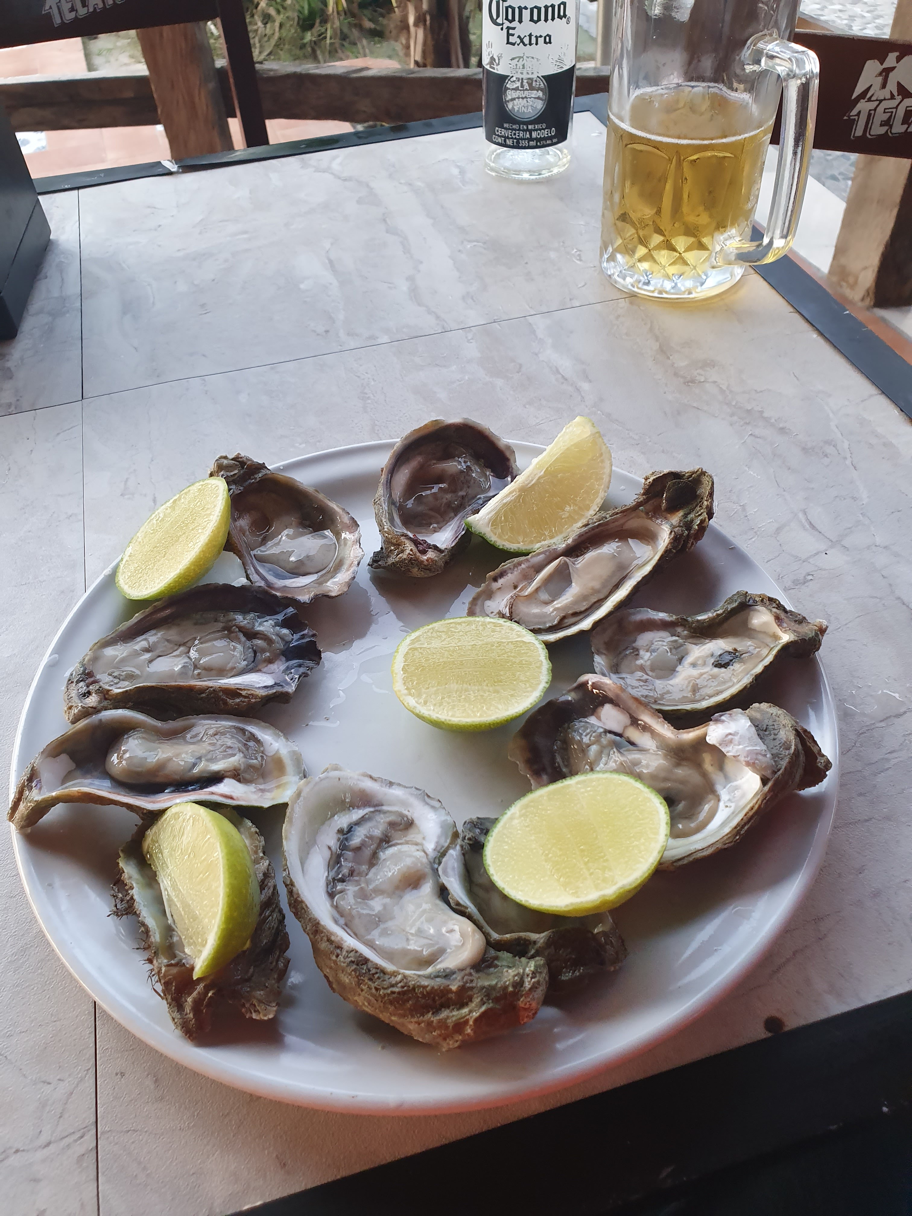 La Isla - Restaurante & Bar image 8