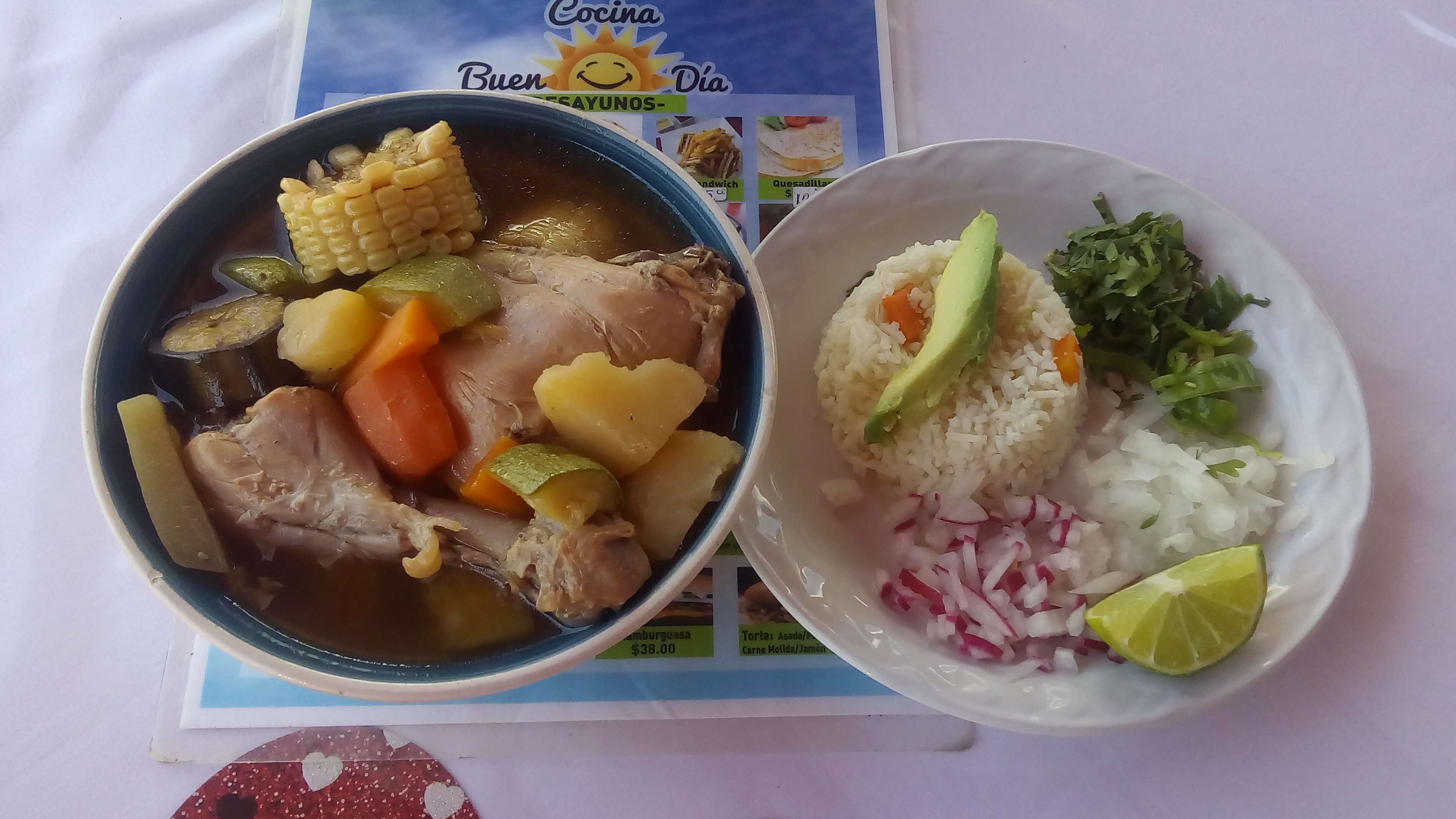 Cocina Buen Día, Desayunos, Almuerzos y Antojitos image 2