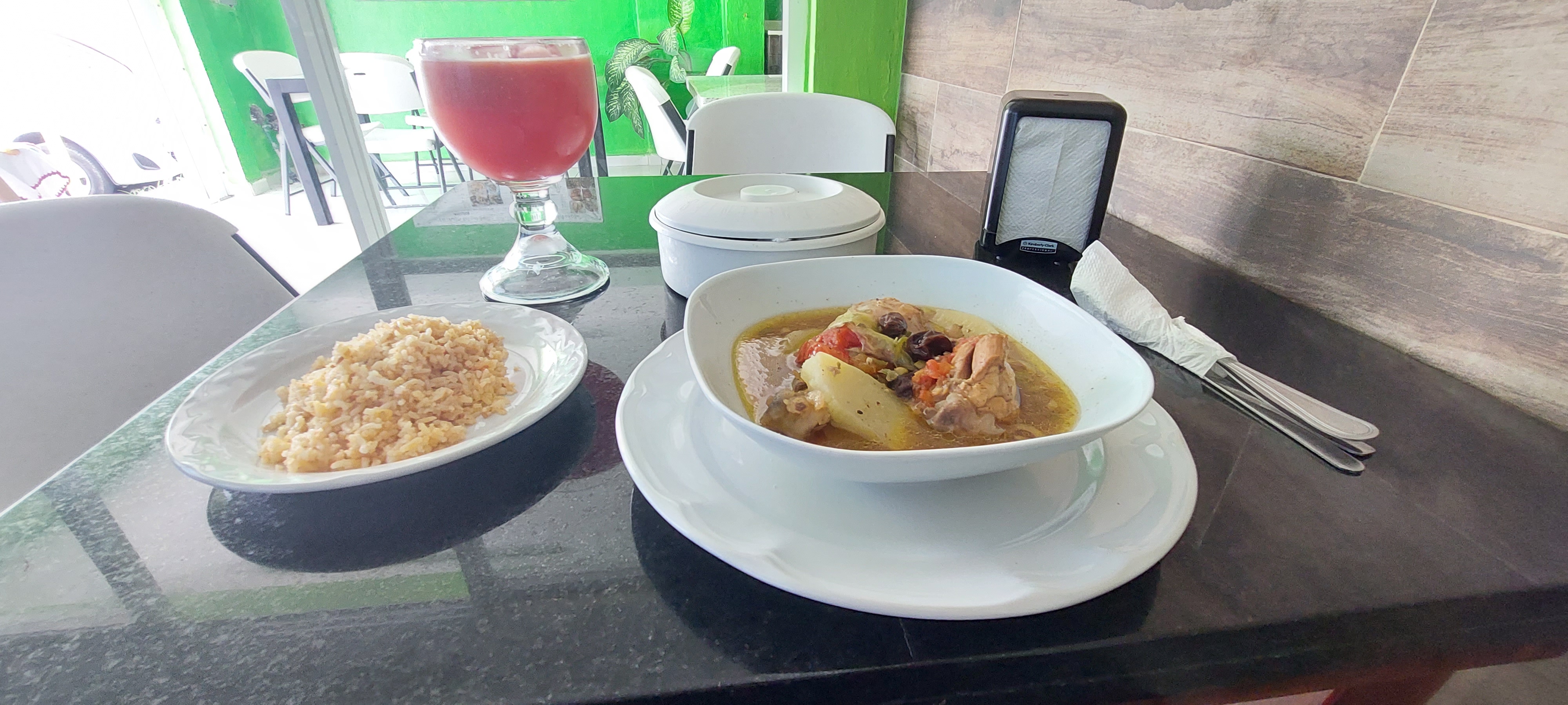 RESTAURANTE "LA CHAYA DEL CARIBE" image 1