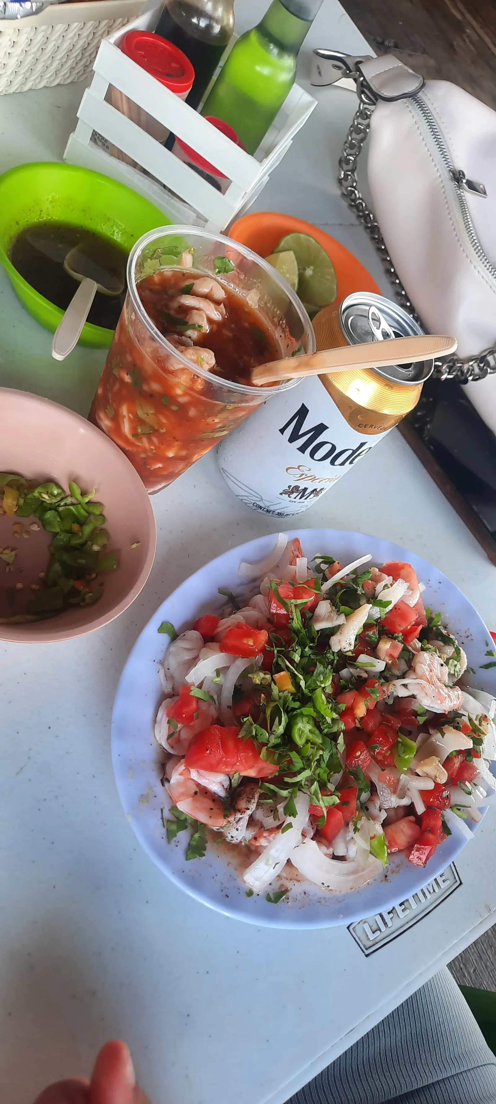 Ceviches y cócteles LA BANQUETA DE MARINA image 3