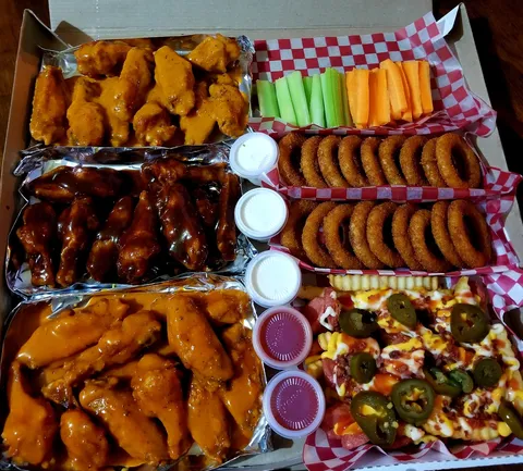 BUFFALO WINGS image 4