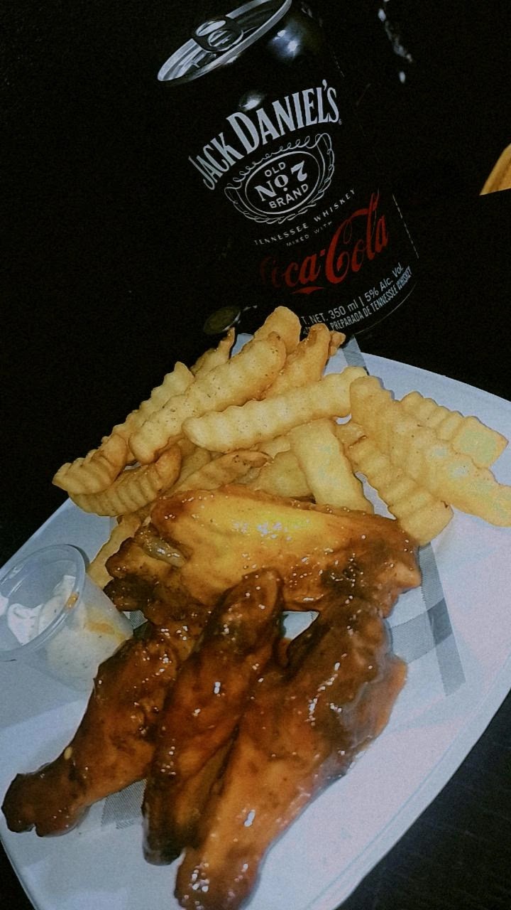 A la Burguer's Cuayuca image 4