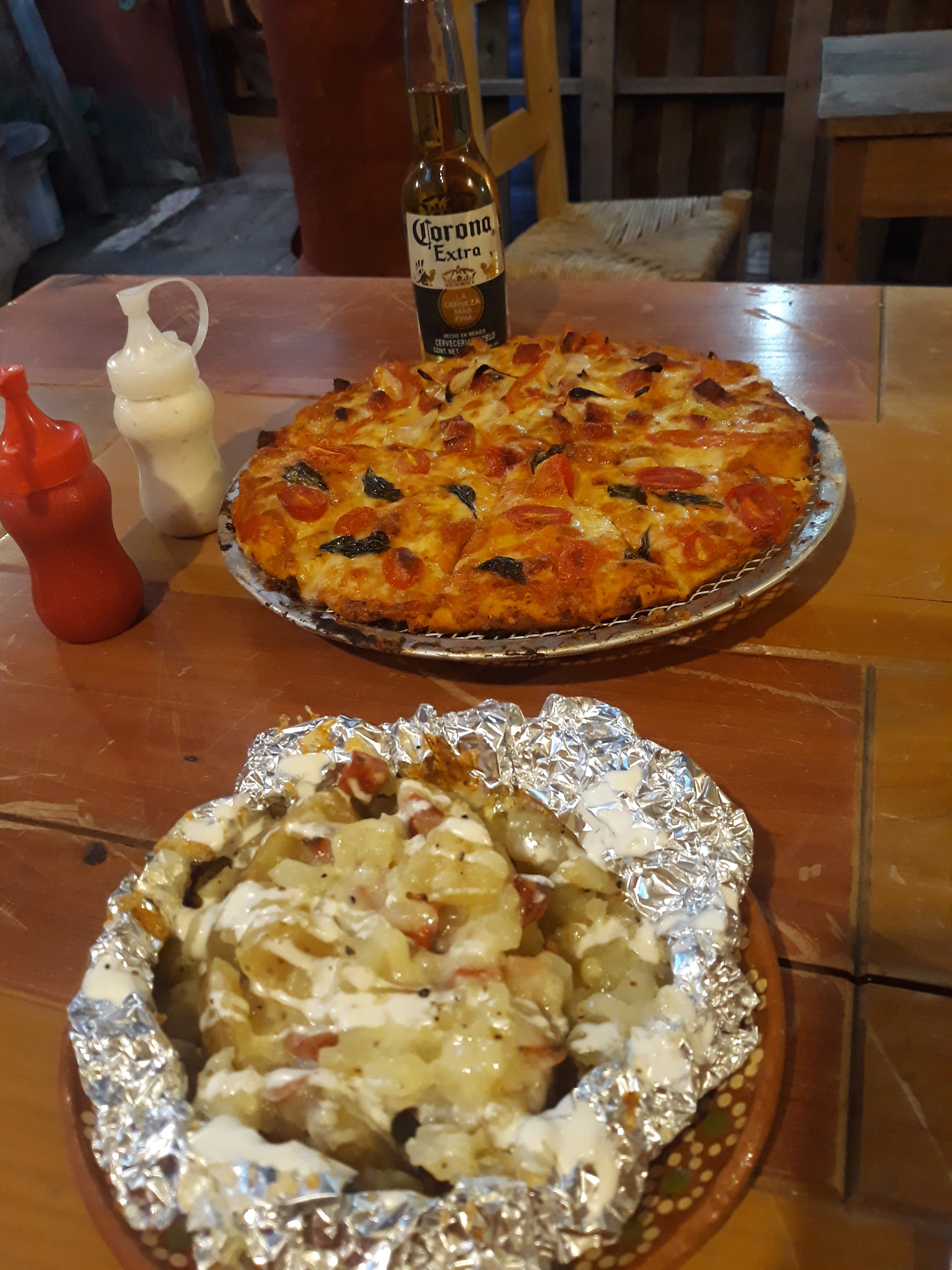 Yeyo's Pizzeria-Restaurante image 2