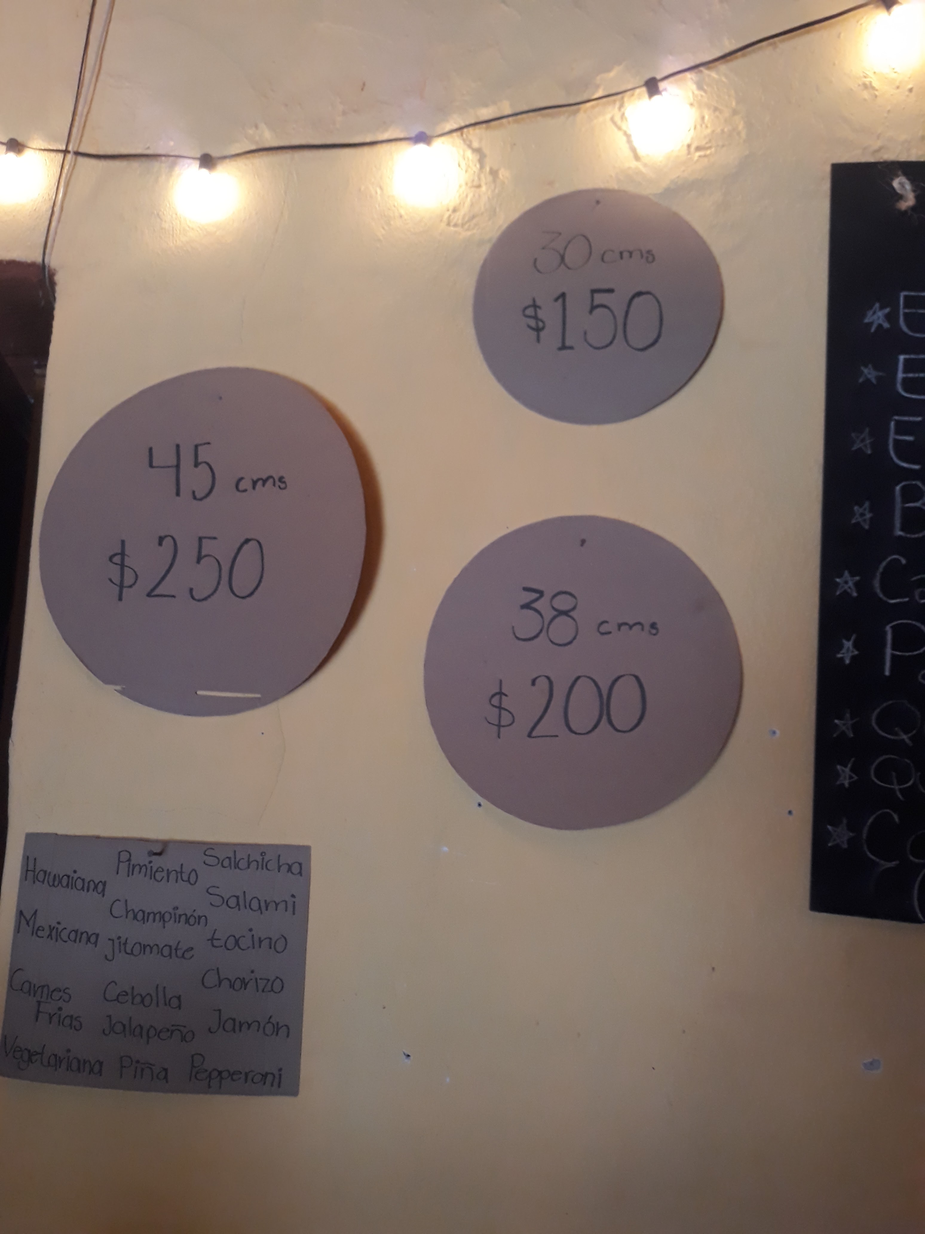 Yeyo's Pizzeria-Restaurante image 10