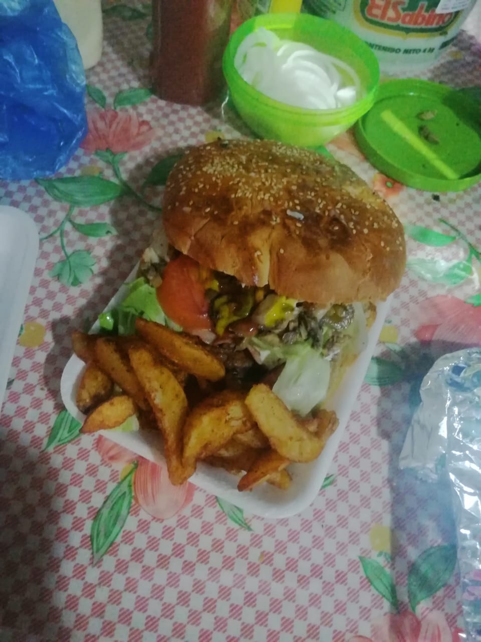 Mega hamburguesas image 2