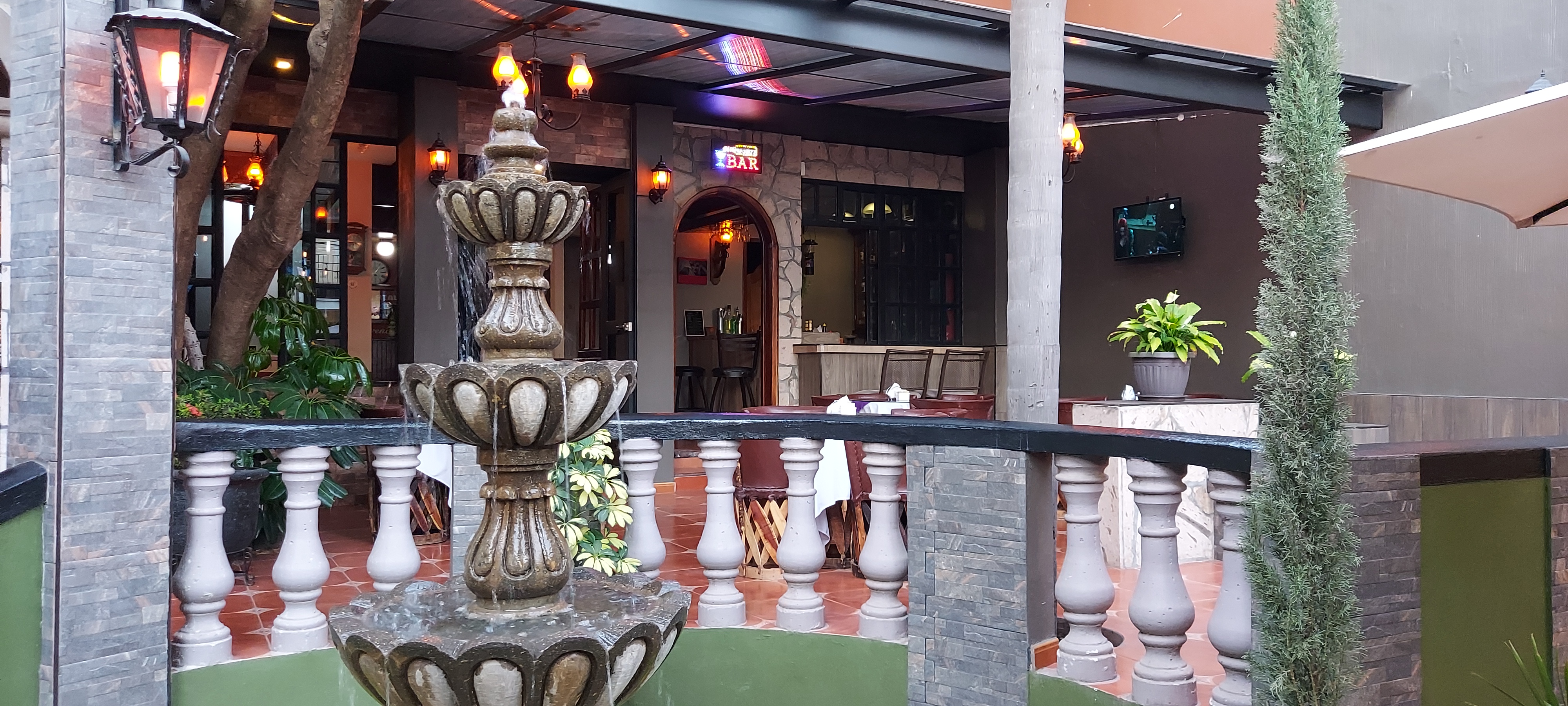 La Mansión Café-Bar image 4