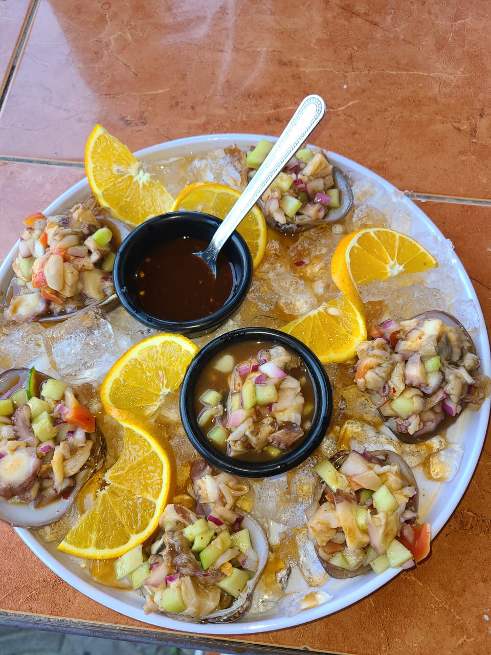 MARISCOS EL HURACAN image 4