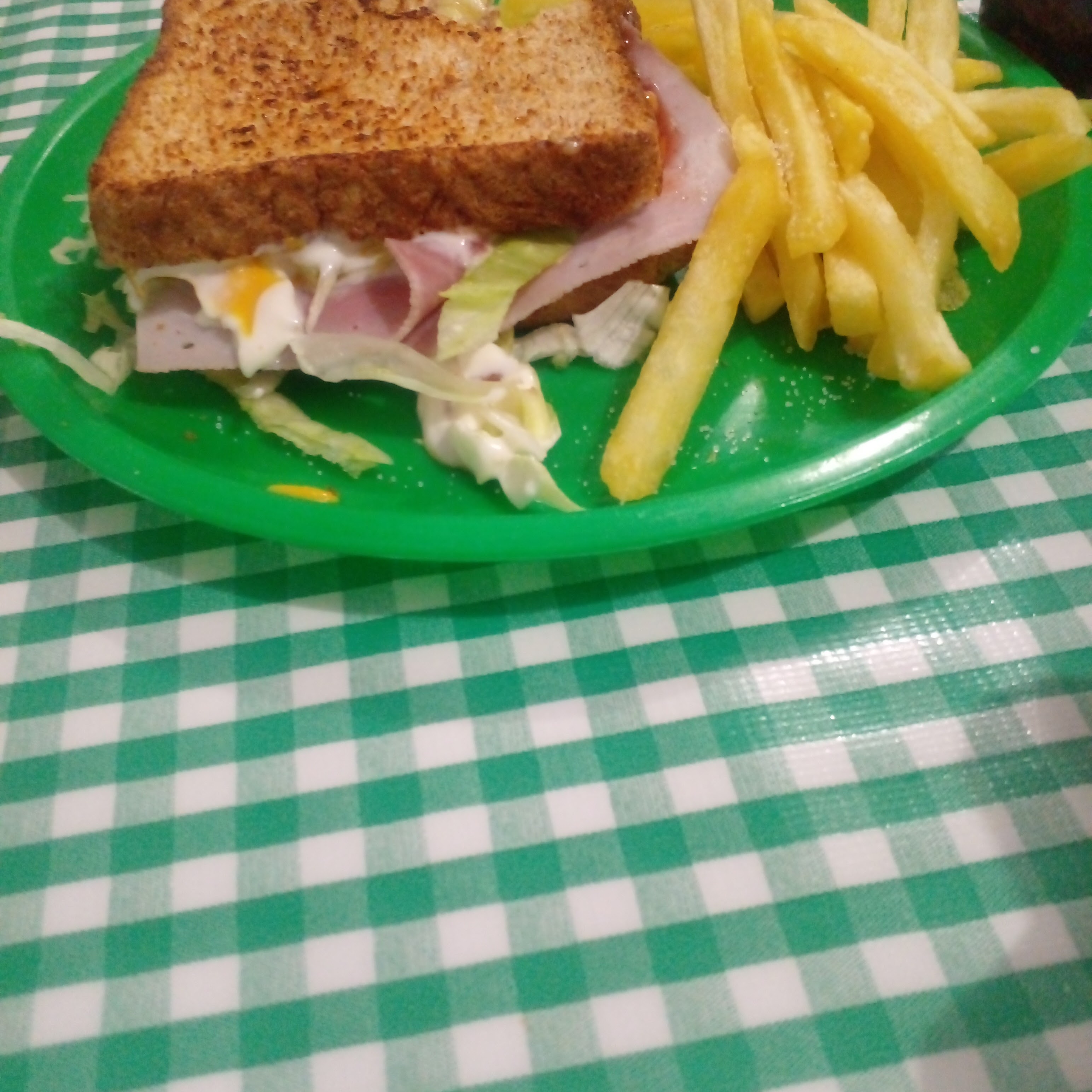 Loncheria donato tovar barce image 4