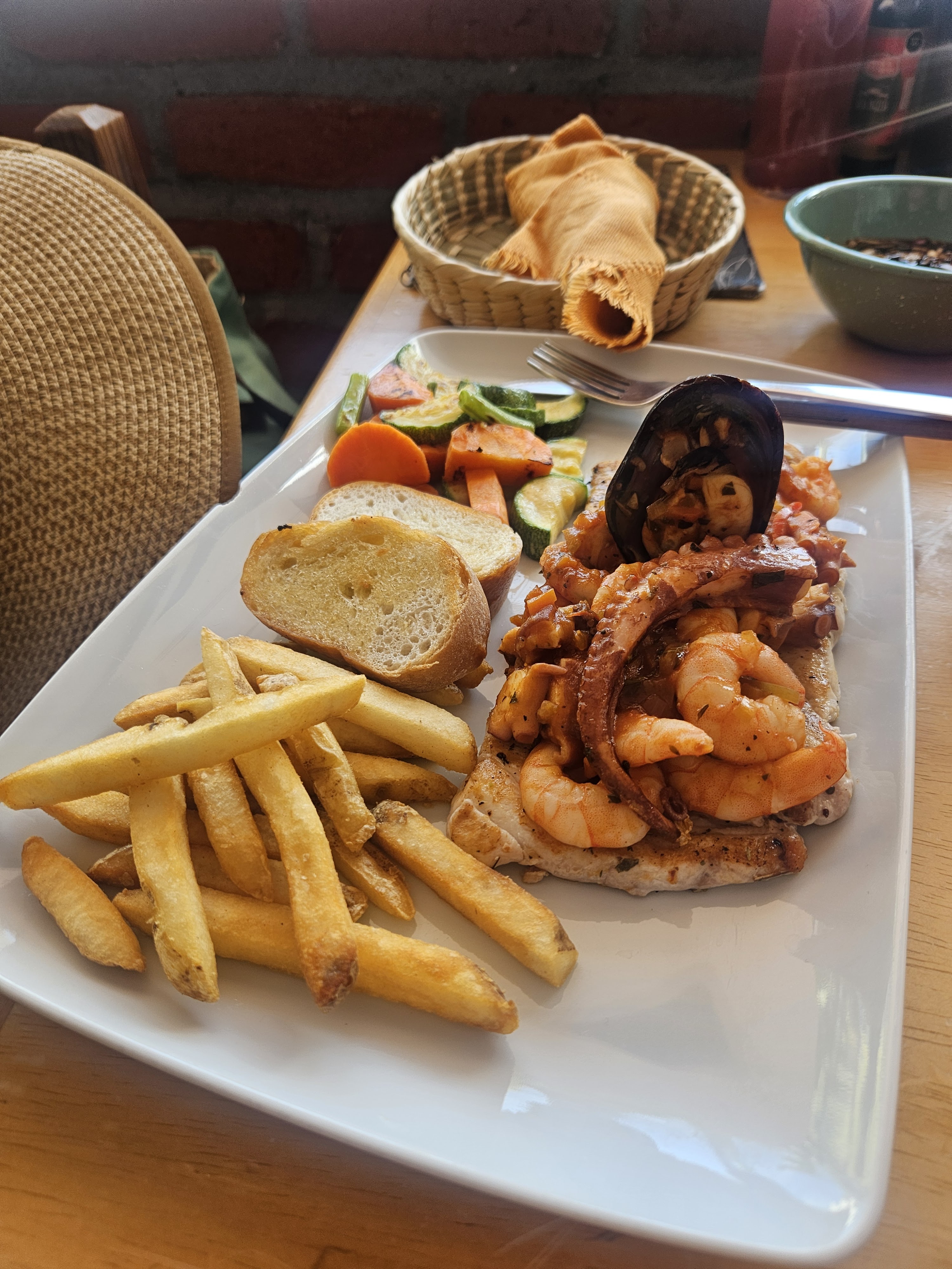 Mariscos 8 Tostadas image 5