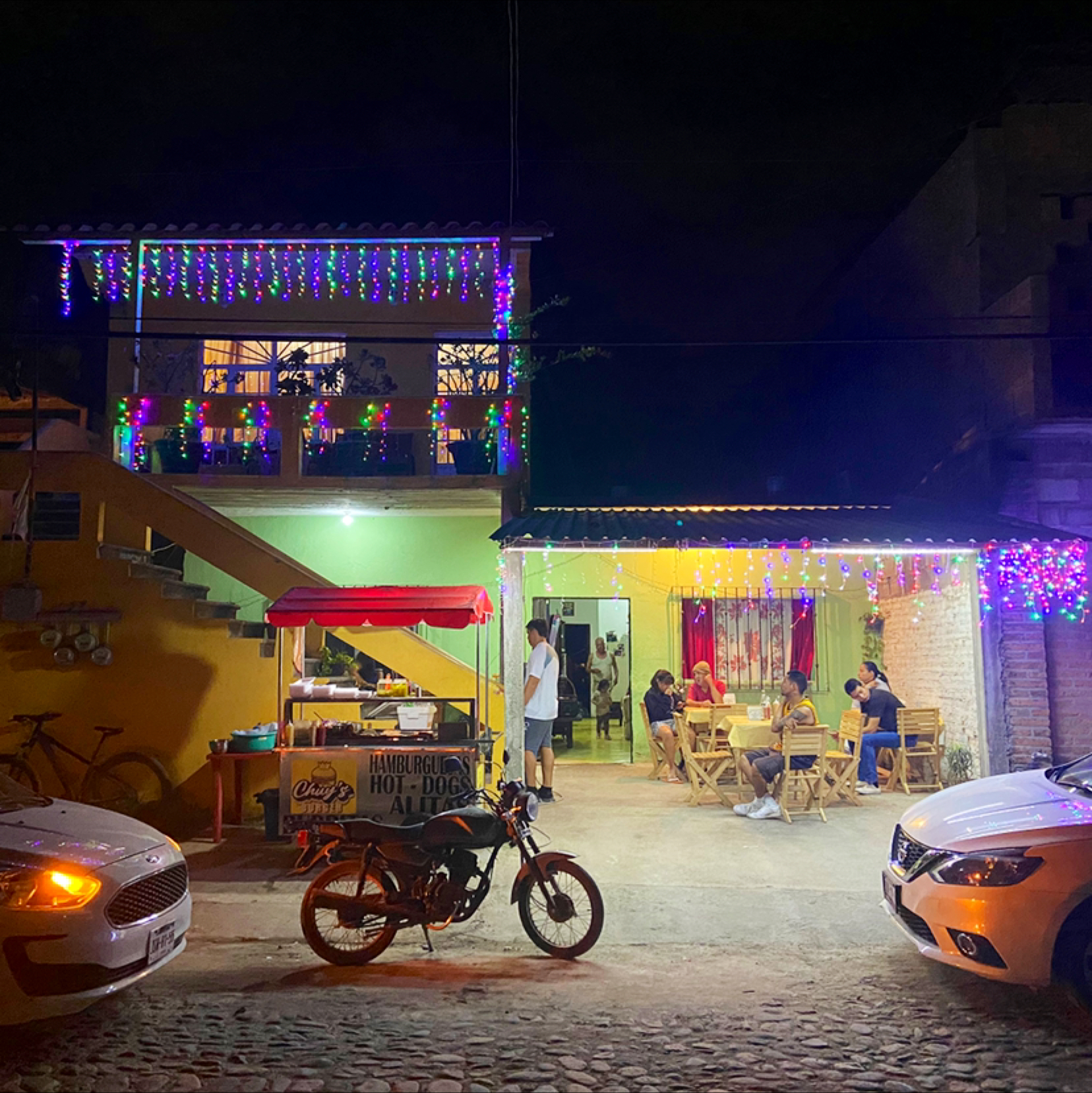 Chuy’s Burger image 6