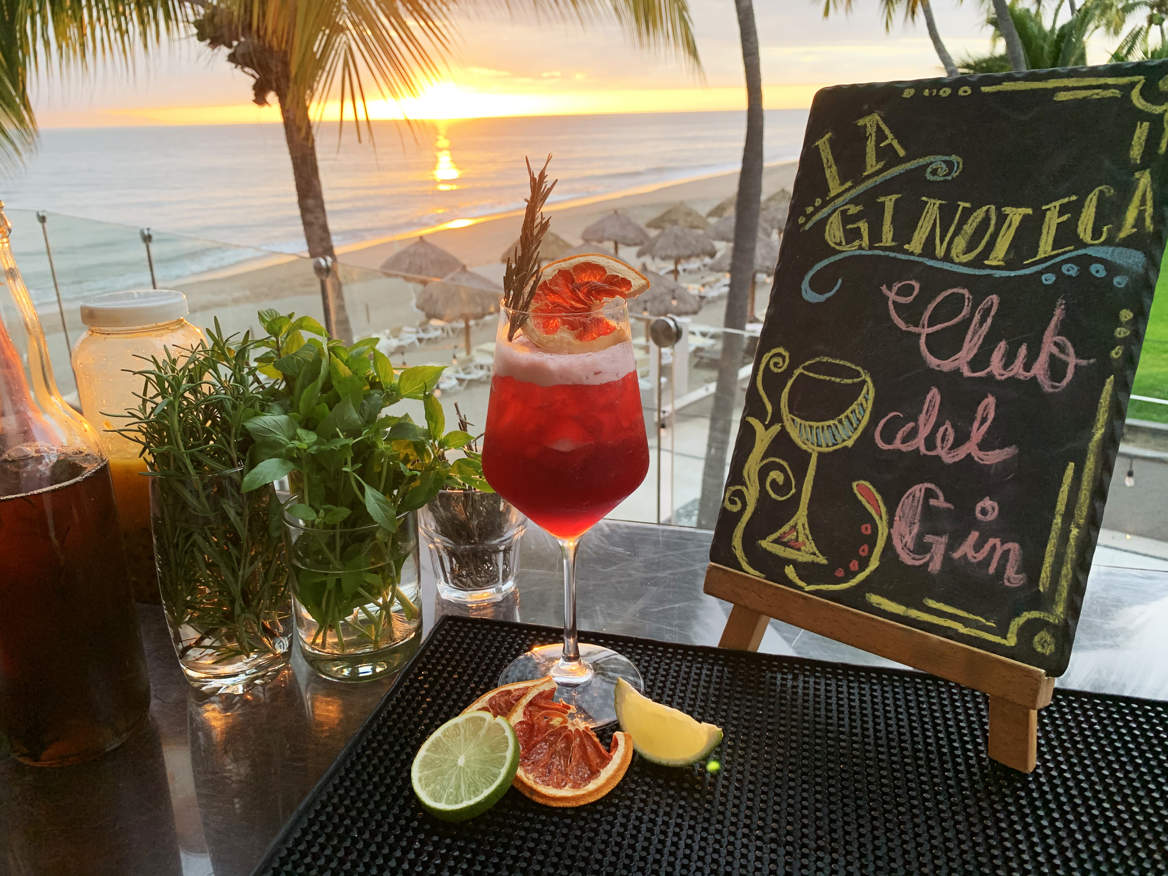 Nosh Sunset & Bites image 10