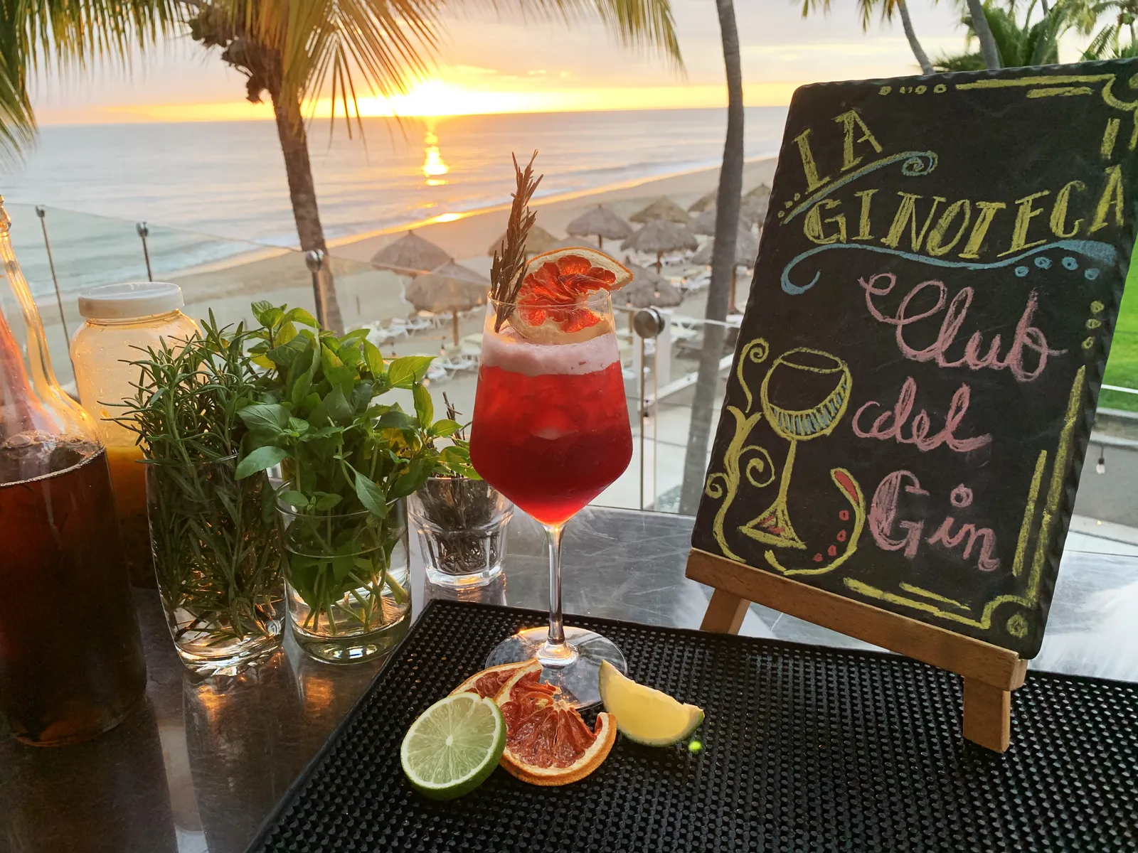 Nosh Sunset & Bites image 10