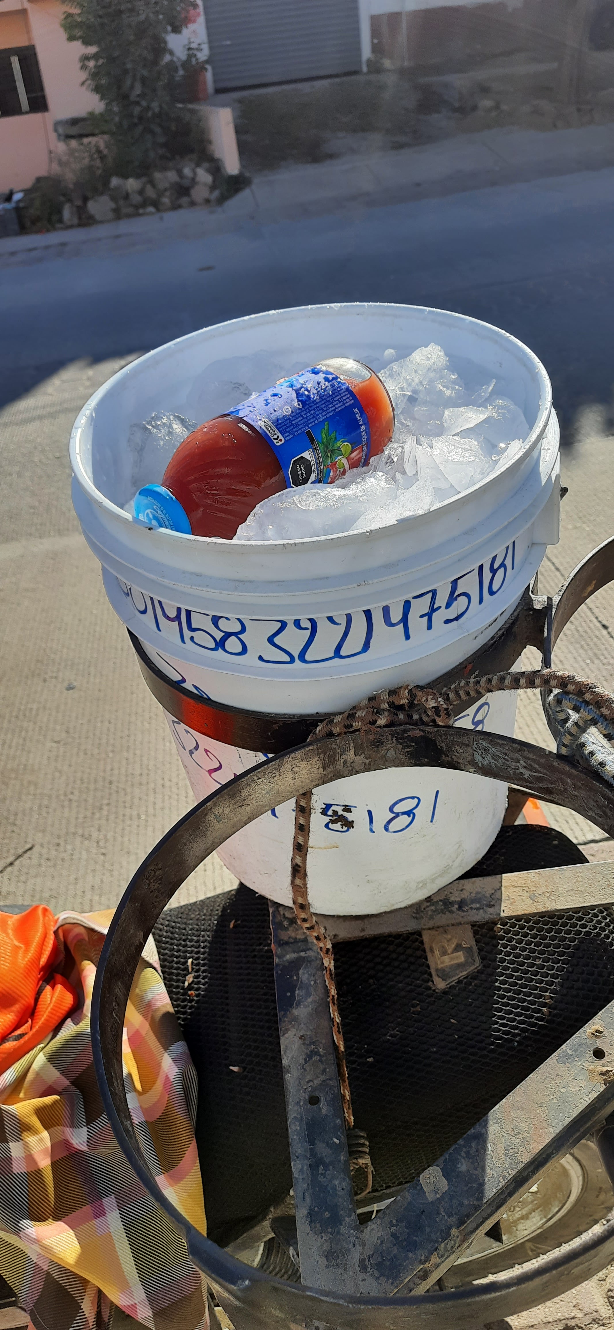 Depósito Bano y Familia image 3